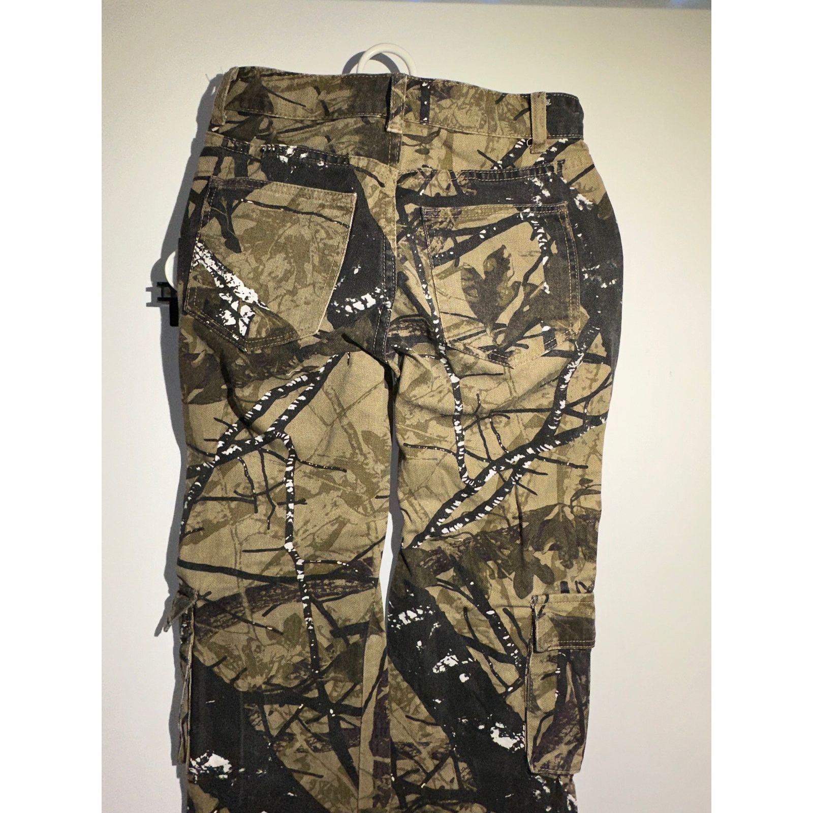 & Other Stories Camouflage Cargo Jeans No Size Tag 15” On The Waist Size US 28 / EU 44 - 9 Thumbnail