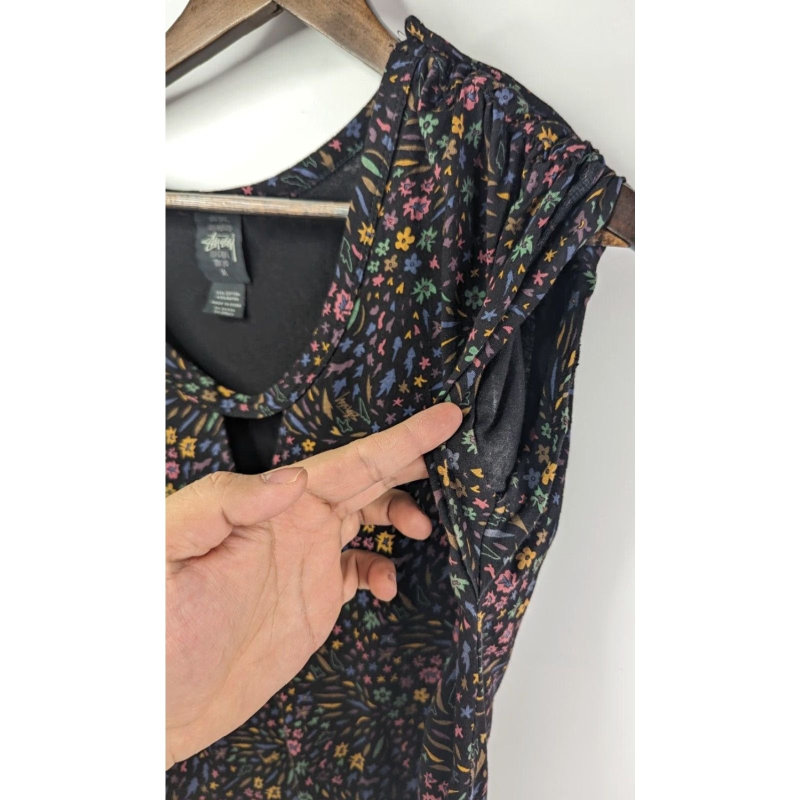 Vintage VINTAGE Stussy T-Shirt Women's Top Short Sleeve Black Floral 90s Size Medium Cotton Blend Size M / US 6-8 / IT 42-44 - 2 Thumbnail