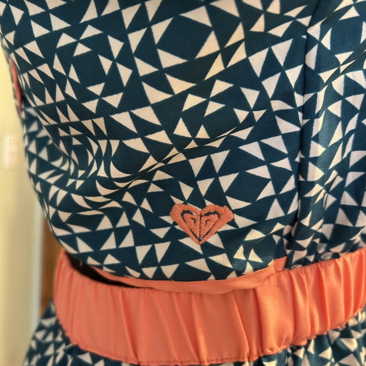 Other Roxy teal peach geometric short sleeve skater dress size S Size S / US 4 / IT 40 - 6 Thumbnail