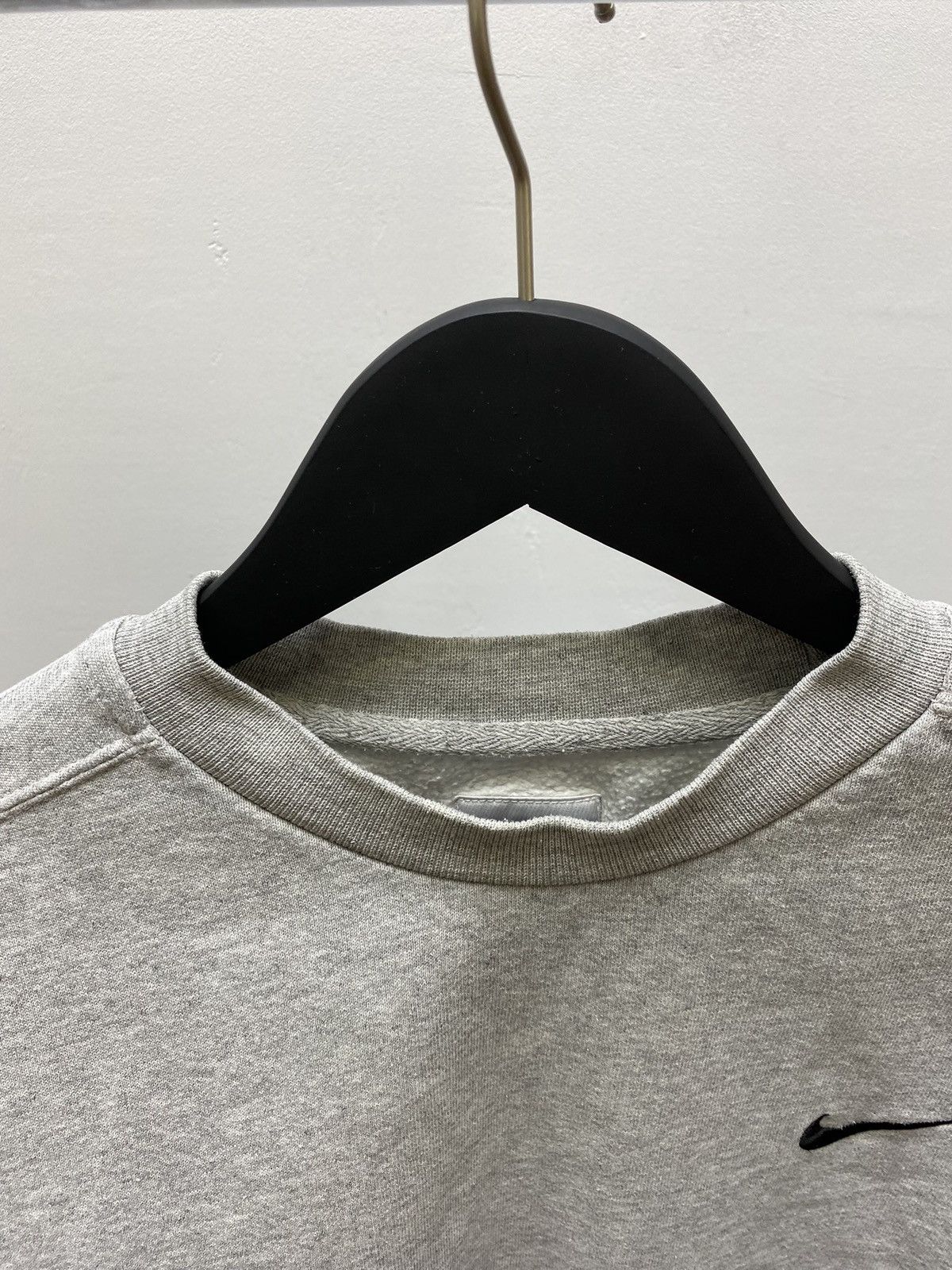 Nike × Vintage Vintage 90s Nike Swoosh Sweatshirt Classic Logo Men’s Grey M Size US M / EU 48-50 / 2 - 8 Thumbnail