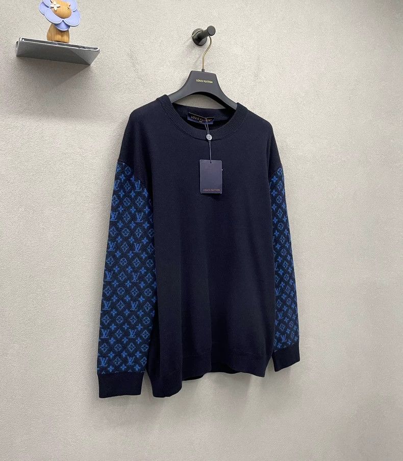 Louis Vuitton Louis Vuitton Navy knit sweater Size US XL / EU 56 / 4 - 3 Thumbnail