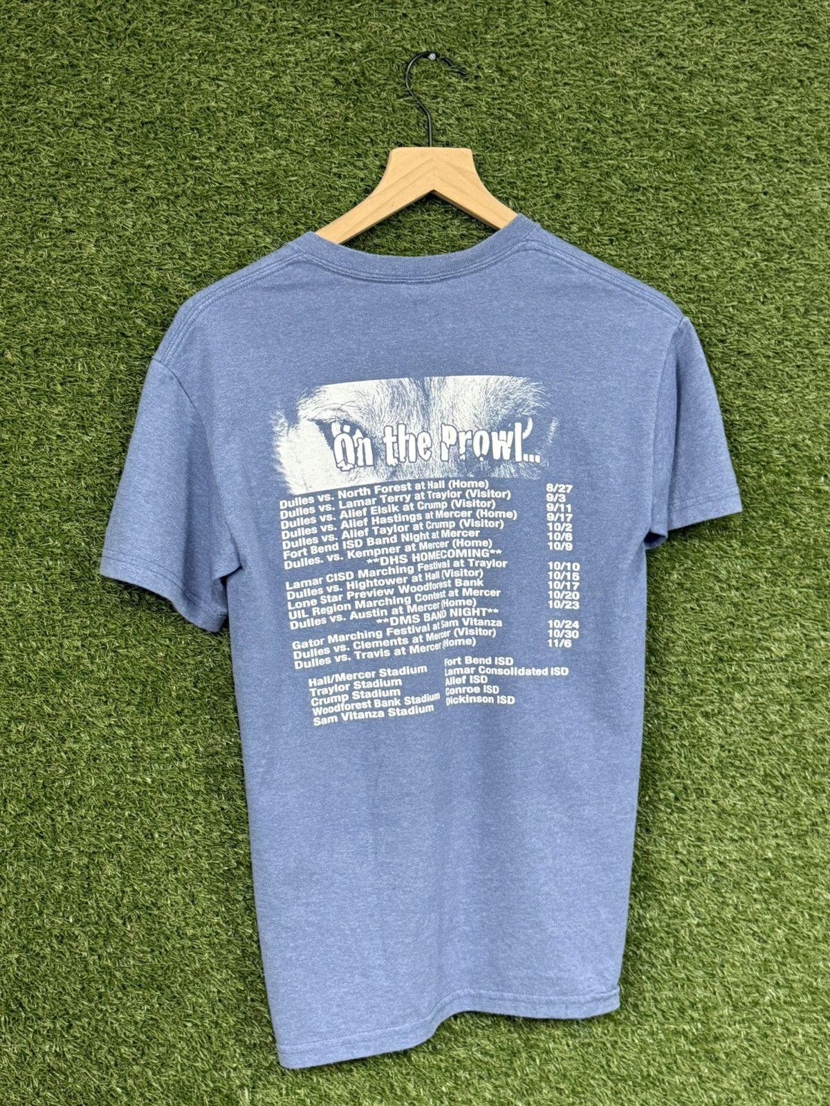 Vintage Vintage Gildan The Wolf Logo Tee Blue Small Size US S / EU 44-46 / 1 - 4 Thumbnail