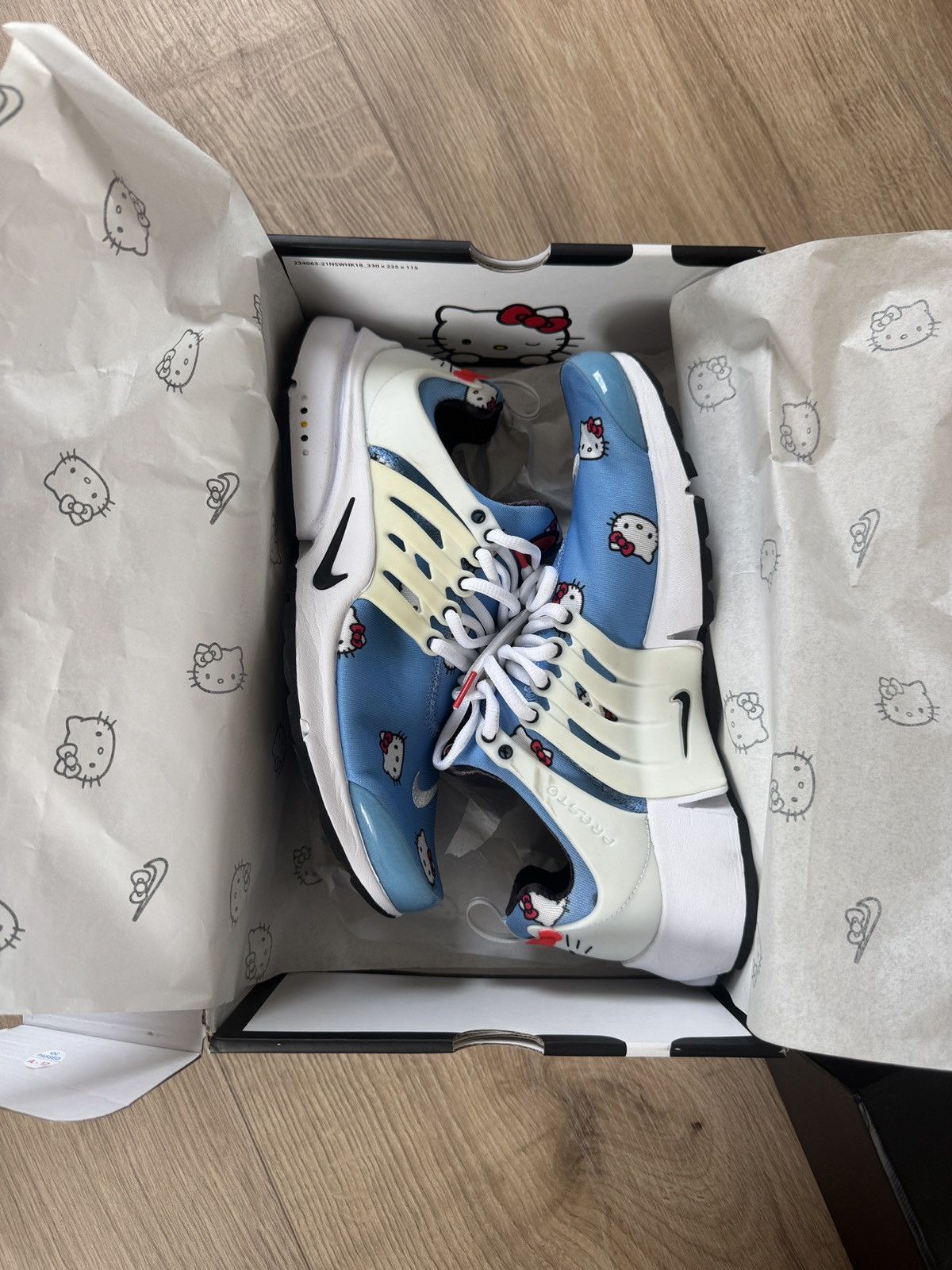 Nike Nike Presto Hello Kitty Size US 9 / EU 42 - 6 Thumbnail