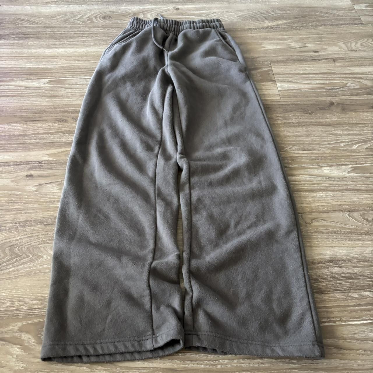 Vintage Crazy Vintage Y2K/2000s Baggy Grey Skater Style Essential Sweatpants! Size S Size US 28 / EU 44 - 3 Thumbnail