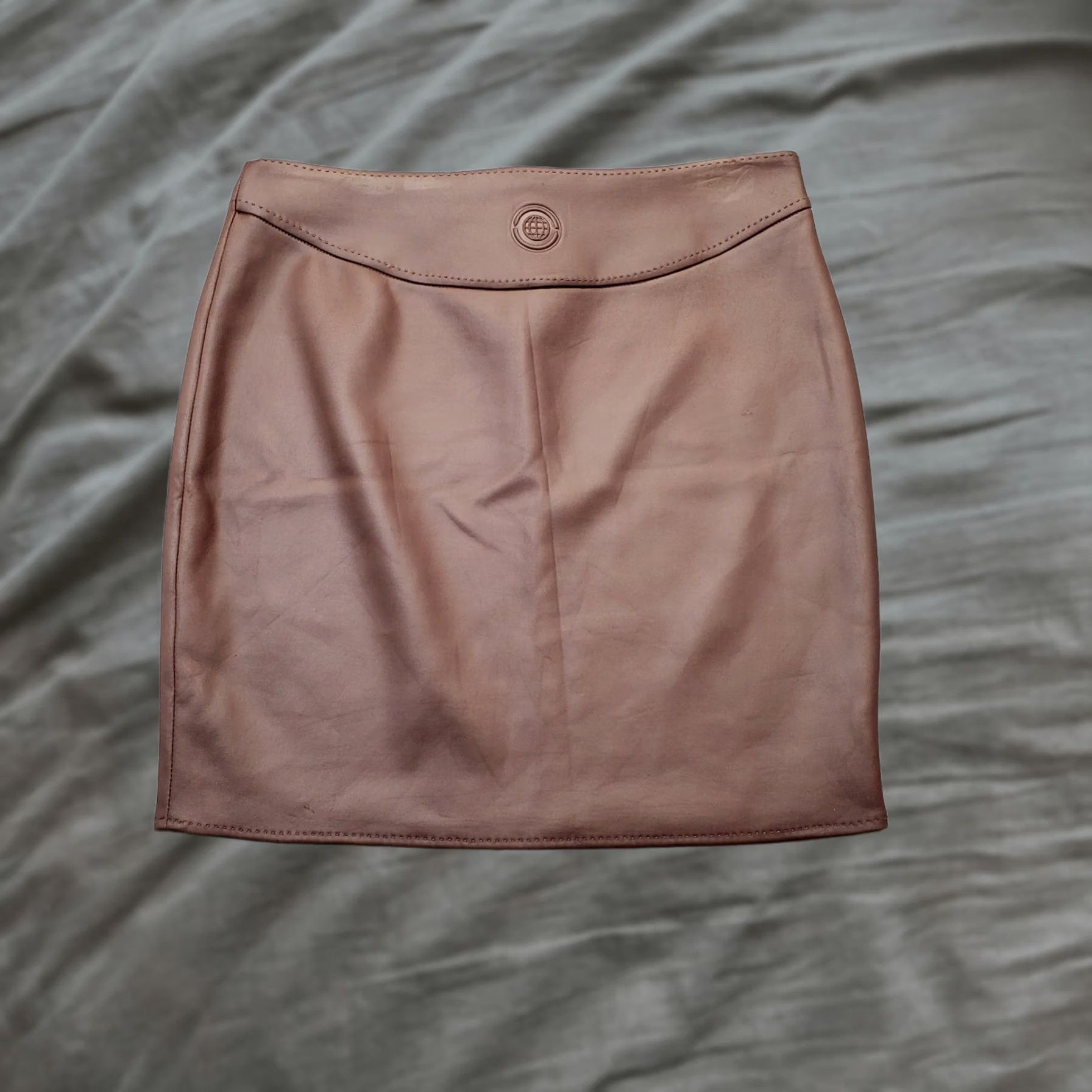 Vintage Max Studio Skirt Womens Size M Brown High Waist Straight & Pencil Short - Pre-owned Size 32" / US 10 / IT 46 - 1 Thumbnail