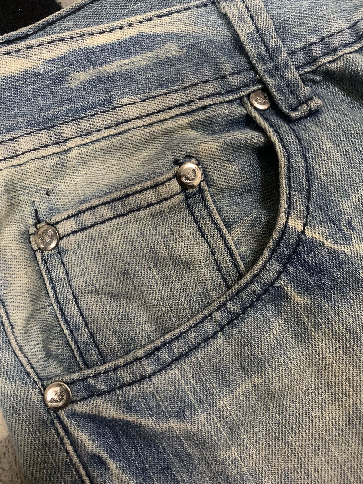Giorgio Armani Vintage Giorgio Armani Mud Washed Clawmark Distressed Jeans Size US 31 - 5 Thumbnail