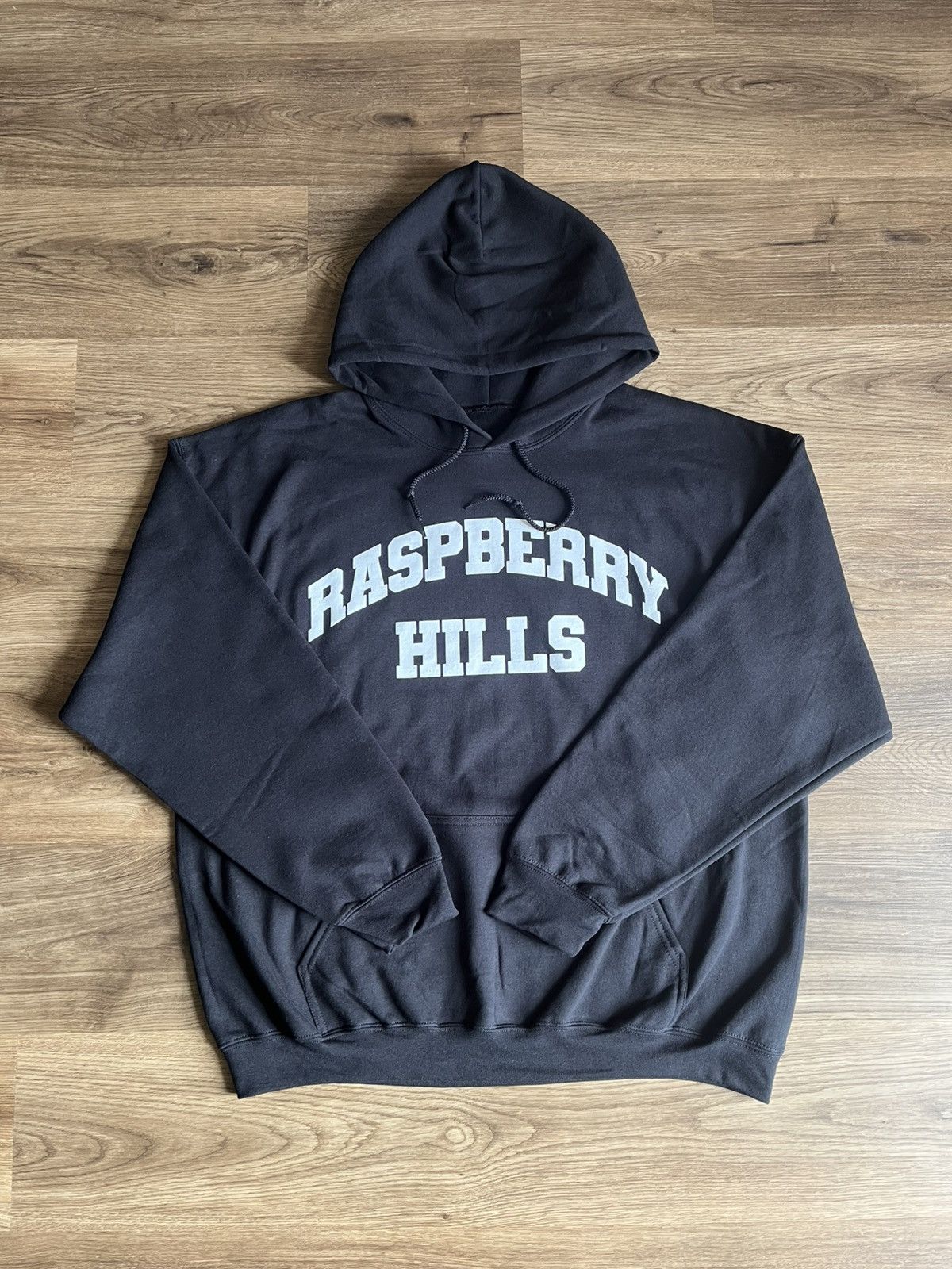 The GV Gallery OG Raspberry Hills Hoodie Black Size XL