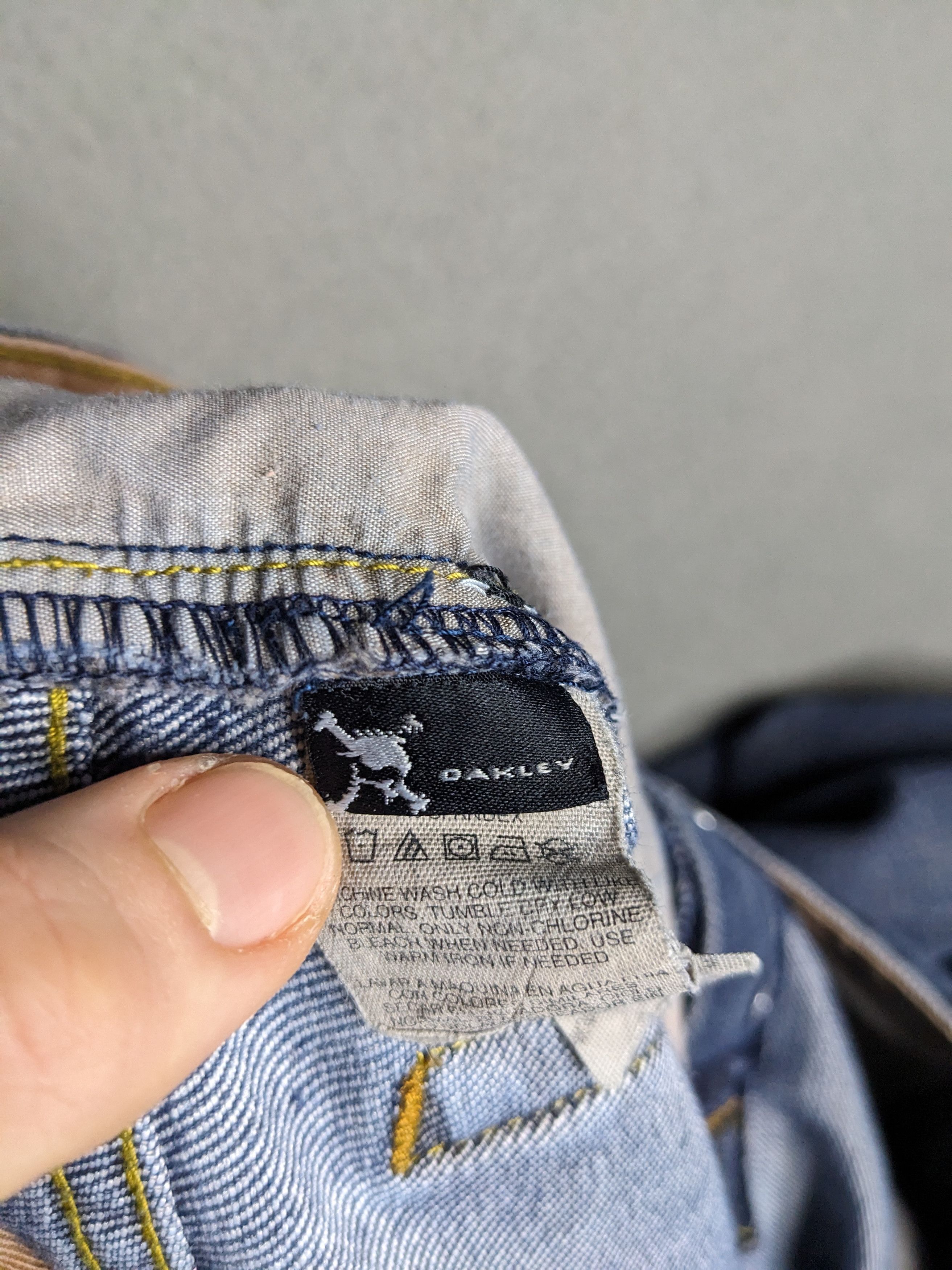 Oakley VTG Oakley Jeans 34x30 Straight Distressed Y2K Gorpcore Size US 34 / EU 50 - 14 Thumbnail