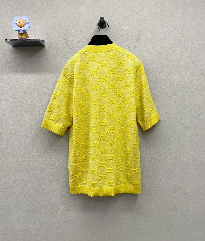 Gucci Gucci Yellow cccard short sleeves 2502-Nextarrow Size US L / EU 52-54 / 3 - 2 Thumbnail