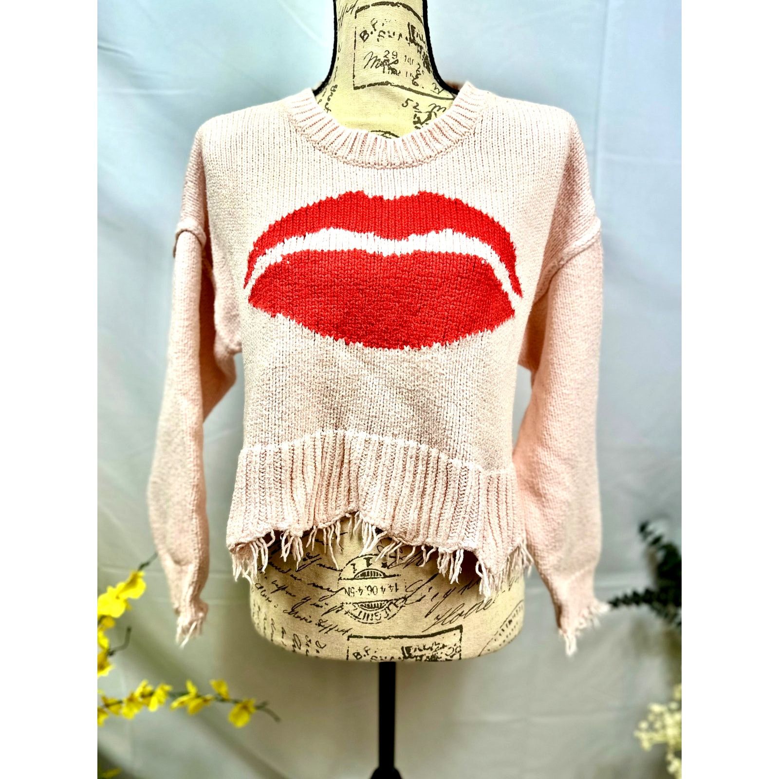 Wildfox WildFox 'First Kiss' Long Sleeve Frayed Cropped Sweater M Size M / US 6-8 / IT 42-44 - 8 Thumbnail