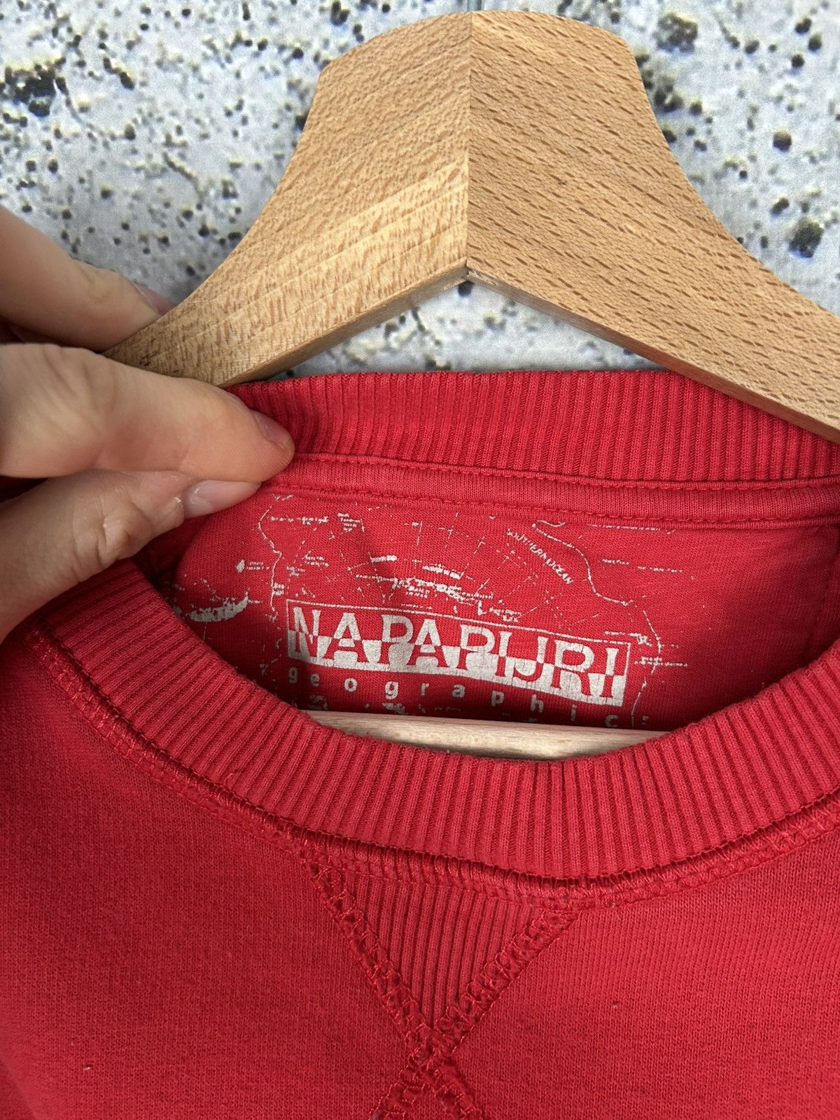 Napapijri Napapijri Outdoor Life Red Crewneck Streetwear Vintage Size US L / EU 52-54 / 3 - 4 Thumbnail
