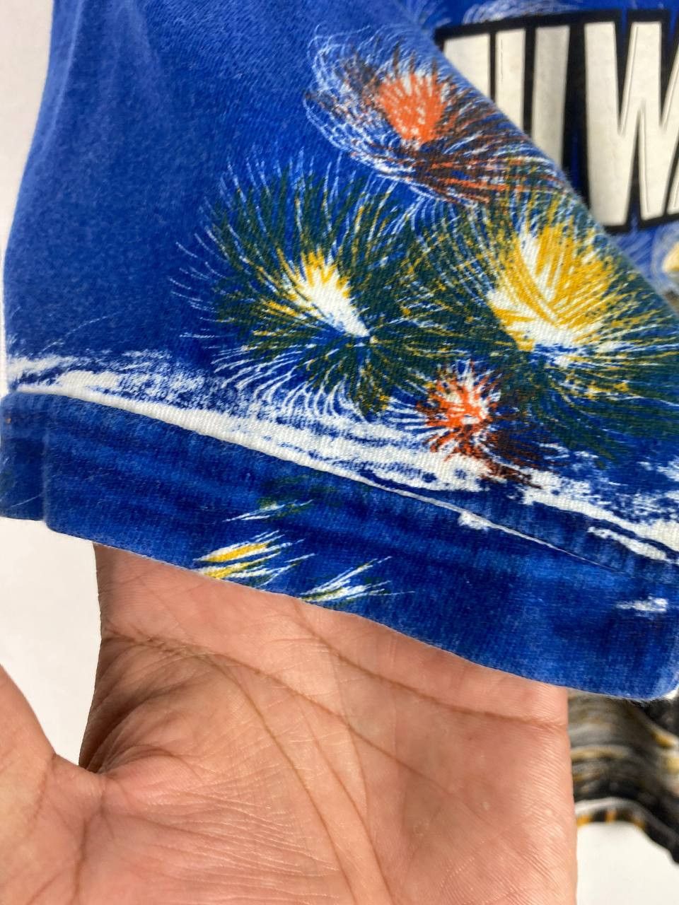 Vintage vintage milwaukee all over print tee nice design Size US XL / EU 56 / 4 - 5 Thumbnail