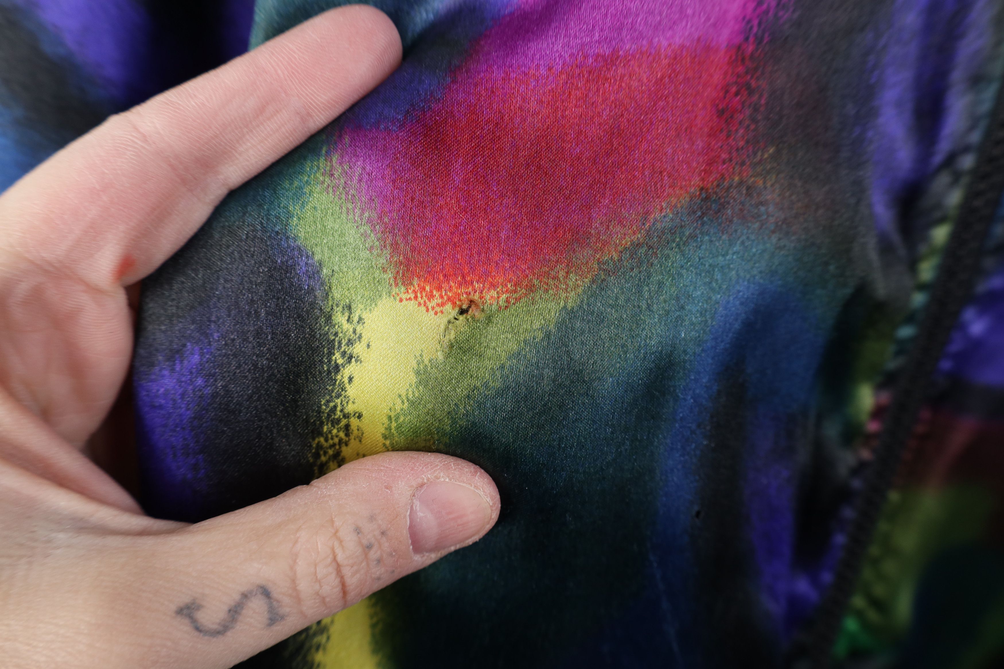 Vintage Vintage 90s Streetwear Silky Rainbow Full Zip Bomber Jacket Size XXL / US 16-18 / IT 52-54 - 4 Thumbnail