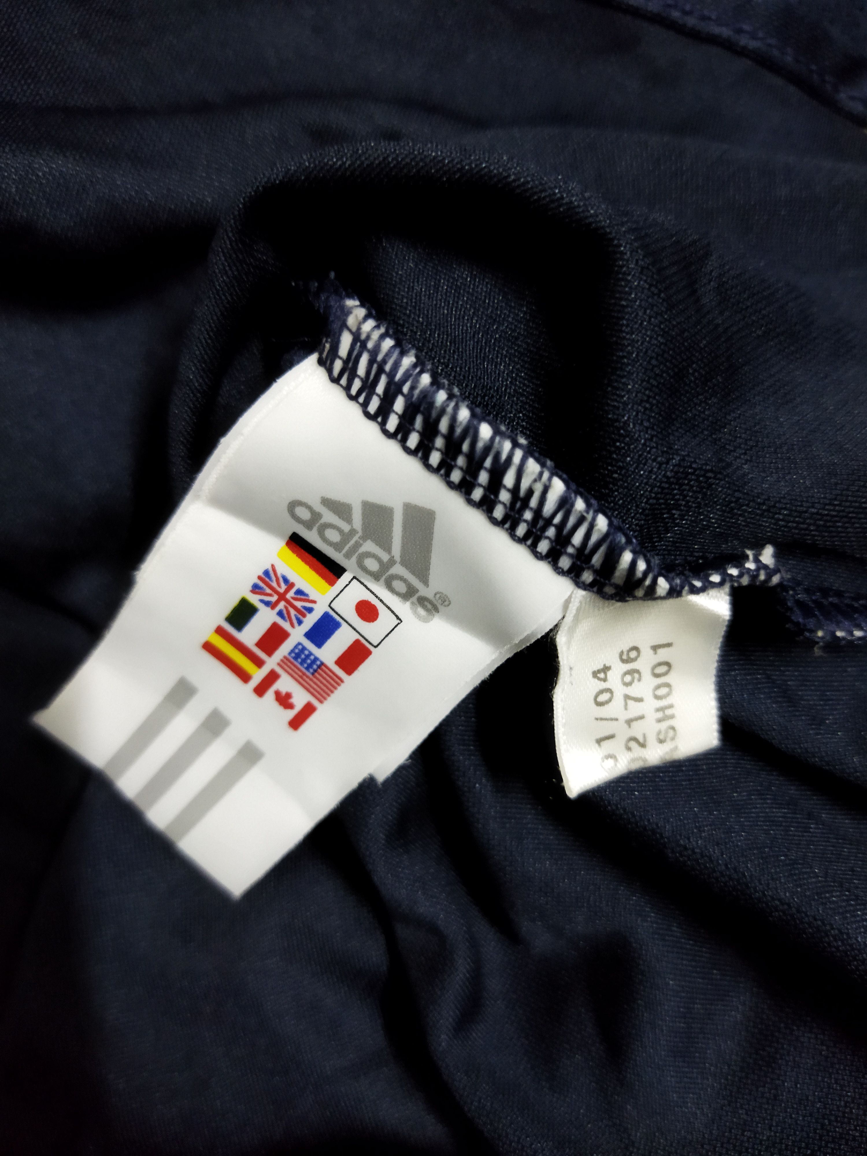 Adidas Vintage 2003 Real Madrid Jersey Size US L / EU 52-54 / 3 - 5 Thumbnail