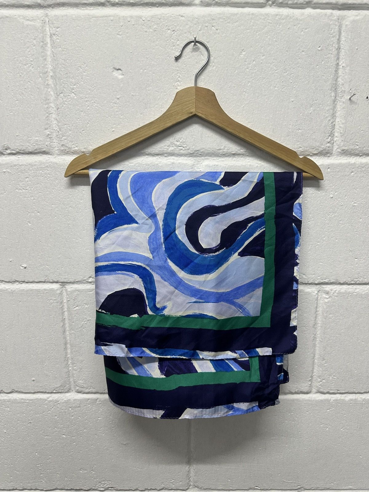 Marni AW22 Marni x Uniqlo Abstract Silk Scarf (Winter Collection) Size ONE SIZE - 9 Thumbnail