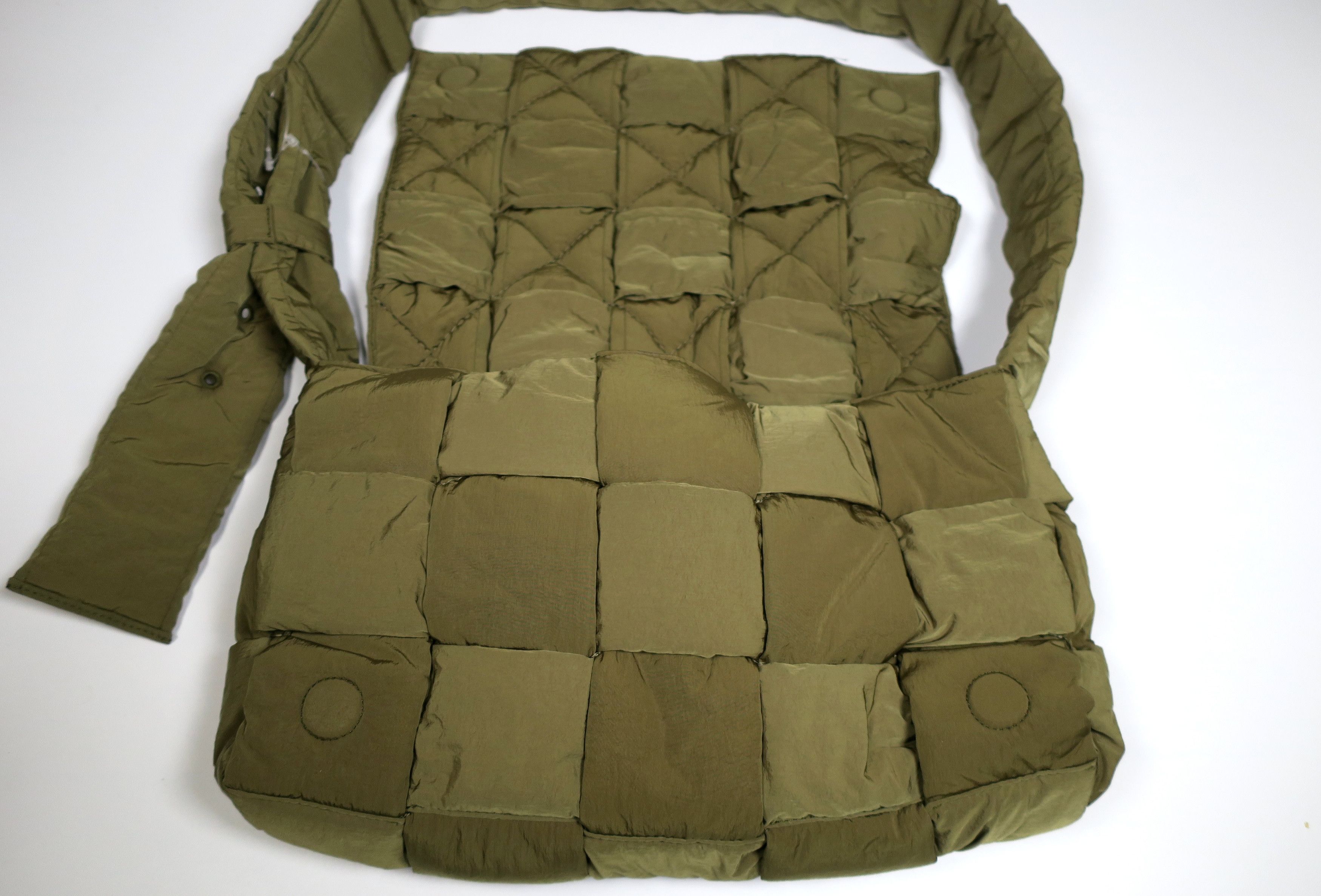 Bottega Veneta Bottega Veneta Maxi Padded Tech Cassette Shoulder Bag -Khaki Size ONE SIZE - 3 Thumbnail
