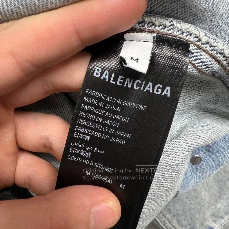 Balenciaga Balenciaga Distressed Denim Jacket Blue. Size US M / EU 48-50 / 2 - 5 Thumbnail