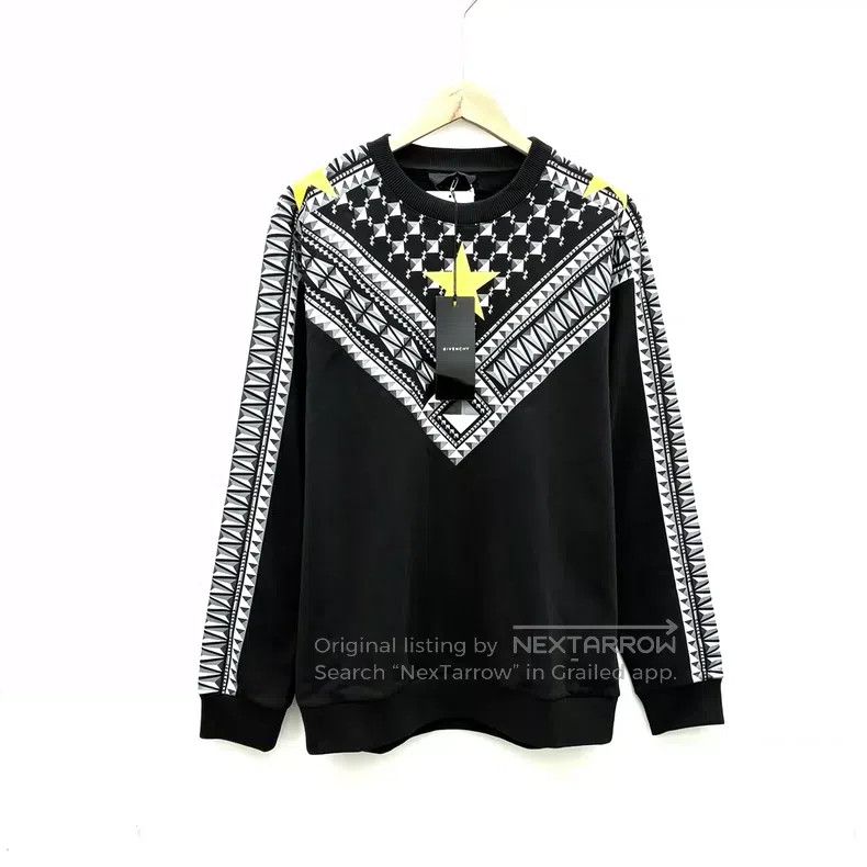 Givenchy Yellow Star Round Neck Long Sleeve Hoodie