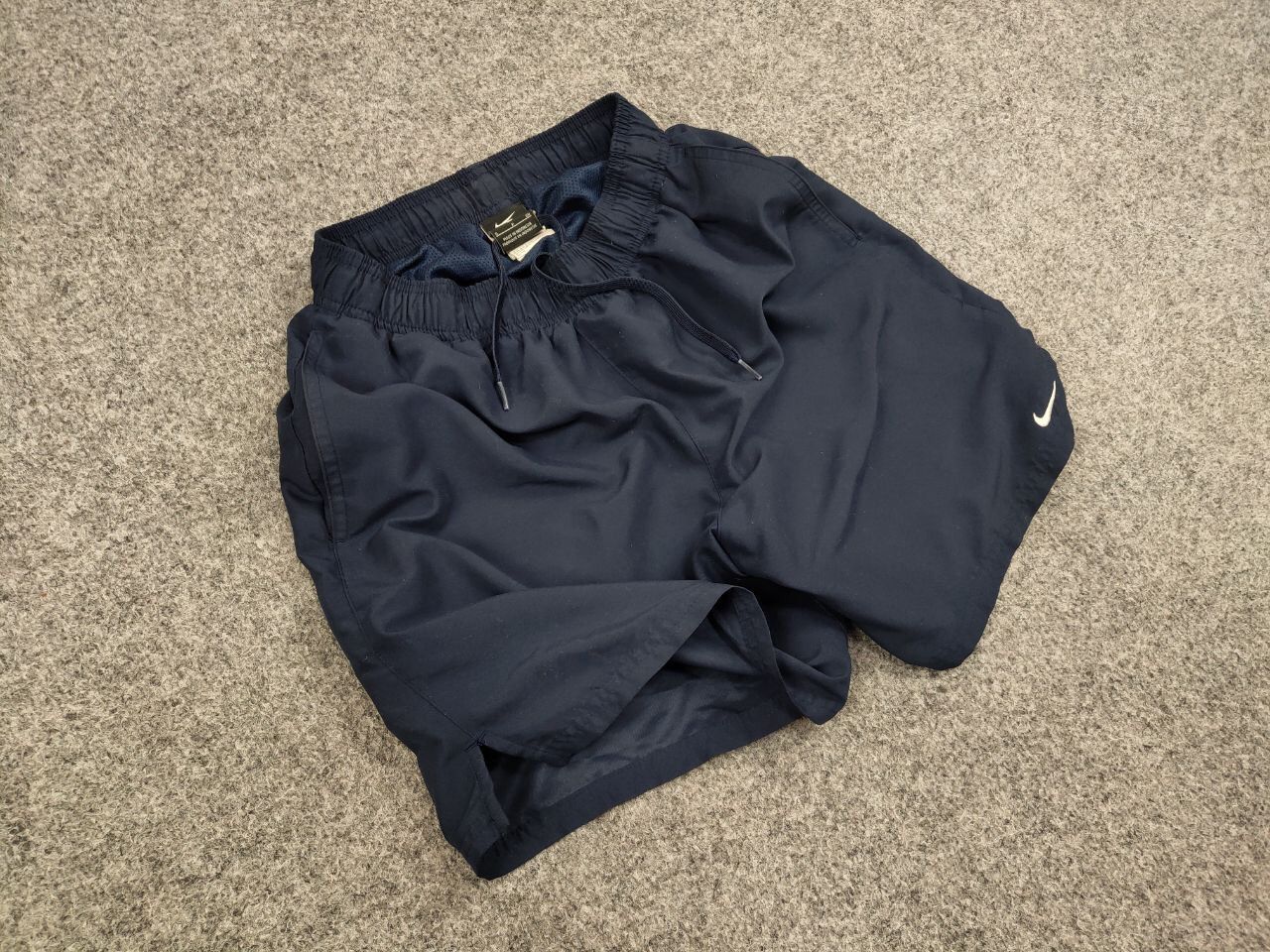 Nike Vintage Nike Shorts Dark Logo swoosh casual Y2K Streetwear Size US 31 - 6 Thumbnail