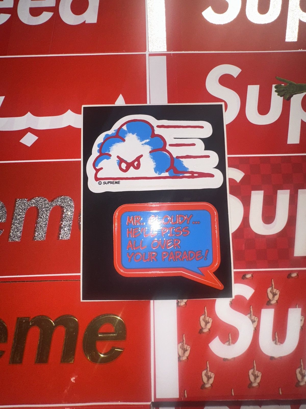 Supreme × Vintage 2004 Supreme Mr. Cloudy Sticker Rare OG Box Logo Bogo New Size ONE SIZE - 3 Thumbnail