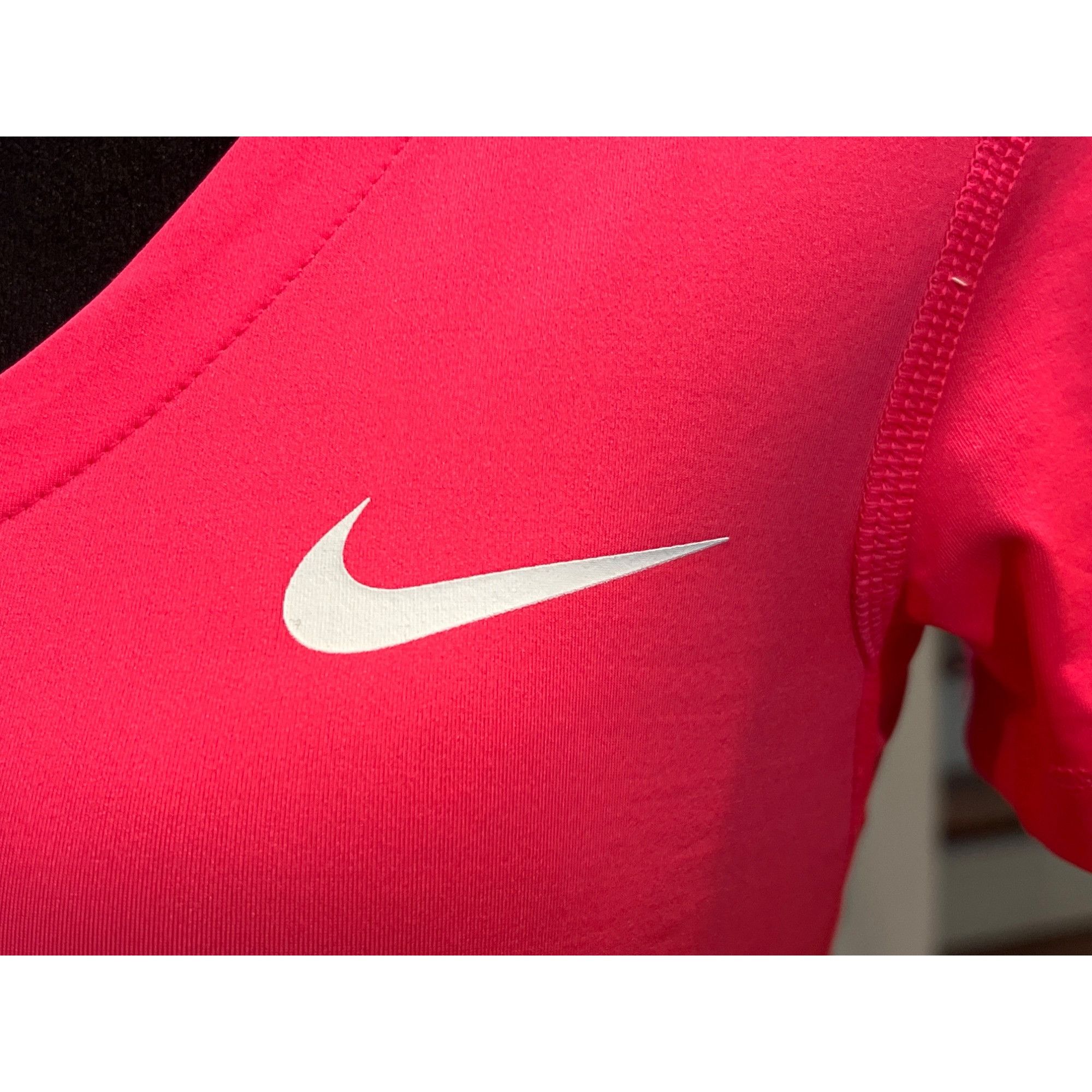 Nike Nike Womens Dri-Fit Pink V-Neck Athletic T-Shirt Short Sleev Size S / US 4 / IT 40 - 3 Thumbnail