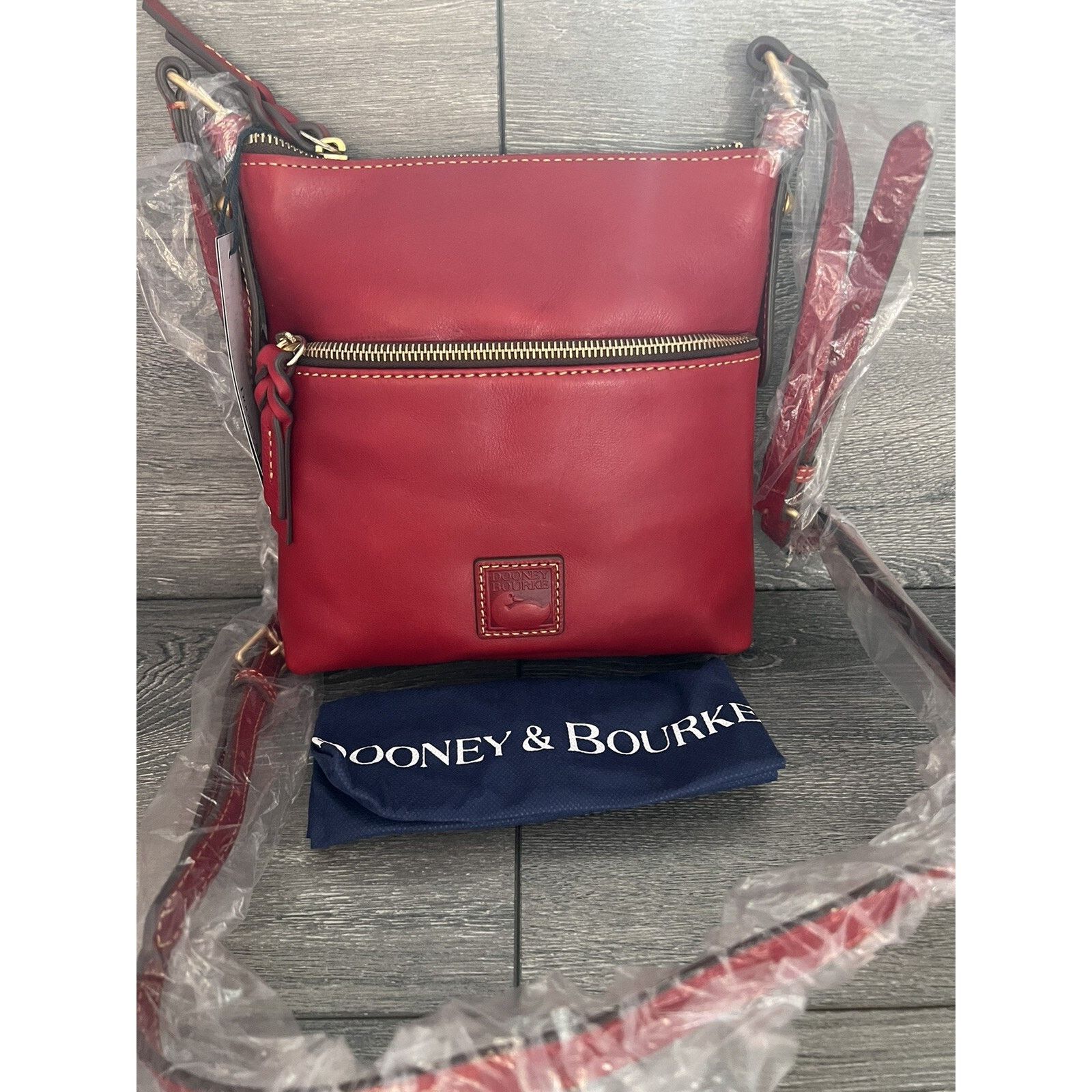Dooney & Bourke Dooney & Bourke Florentine Leatherr red bag A463685 Size ONE SIZE - 3 Thumbnail