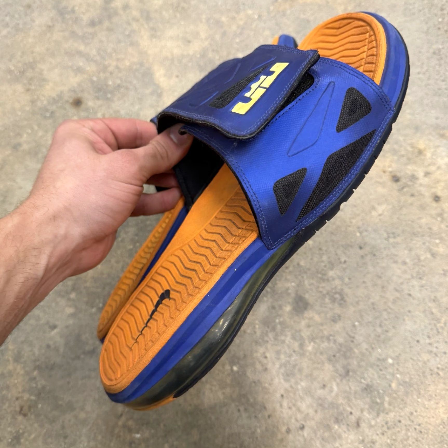 Nike Nike Air Max Lebron 2 Slide Elite Mens Size 12 Blue/Orange Sneaker Athletic Size US 11 / EU 44 - 3 Thumbnail