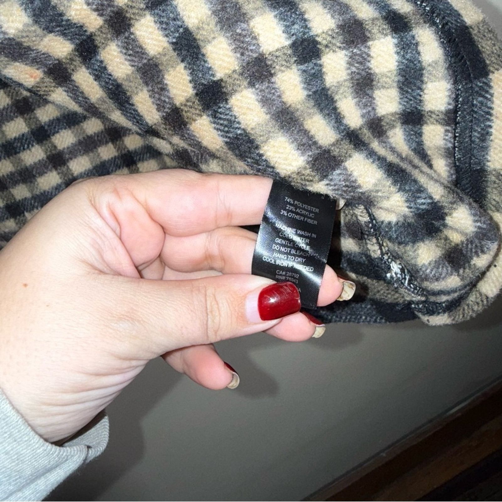 Joie JOIE Women's Checkered Teddy Flannel cropped shacket L Size L / US 10 / IT 46 - 5 Thumbnail