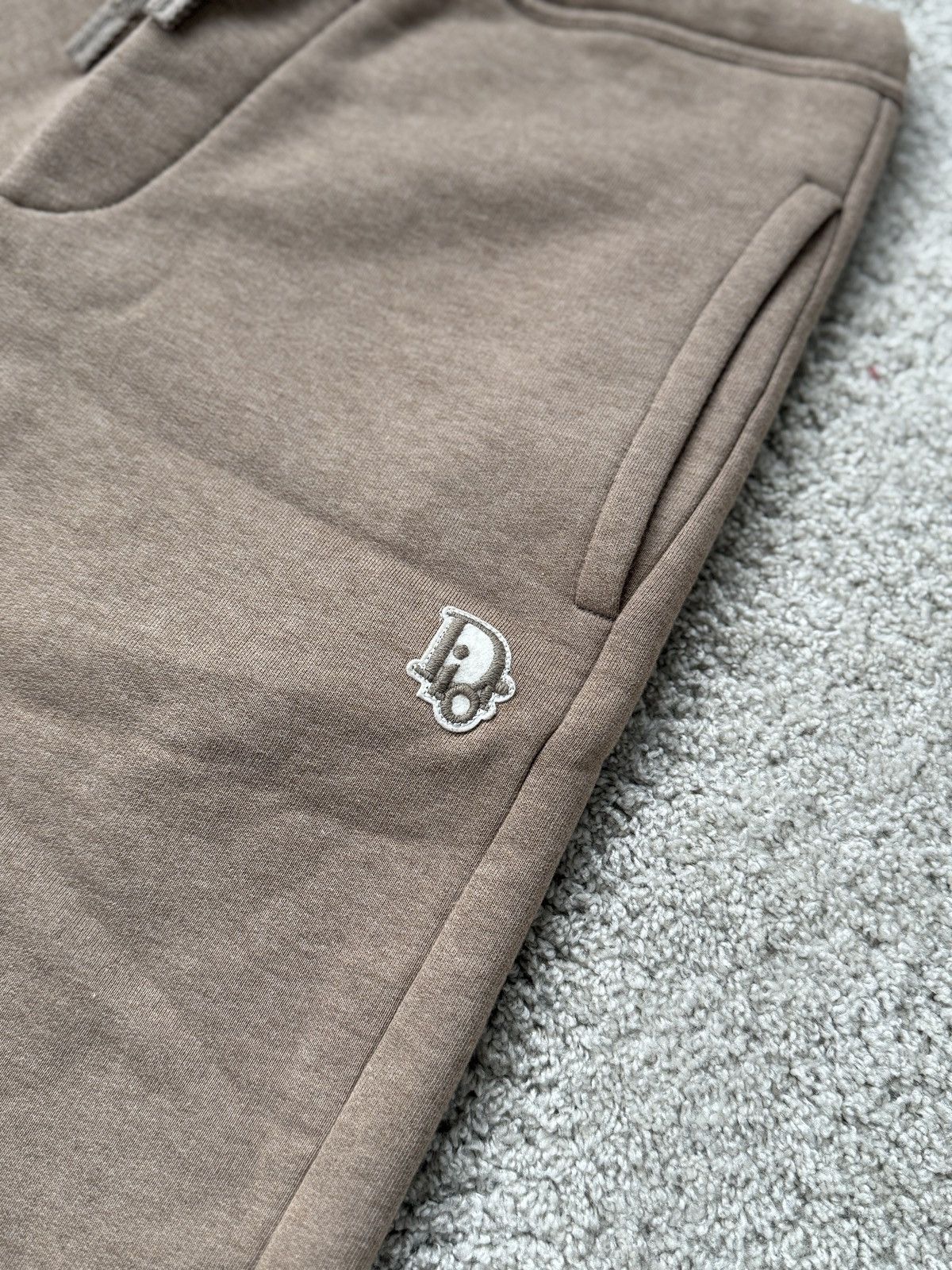 Dior Dior Logo Beige Sweat Shorts Size US 32 / EU 48 - 3 Thumbnail