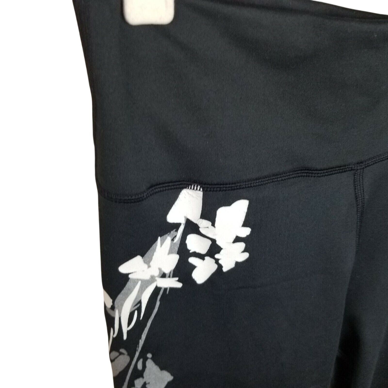Fabletics Fabletics Womens Floral Leggings Sz S Stretch Yoga Athletic Size 26" / US 2 / IT 38 - 2 Thumbnail