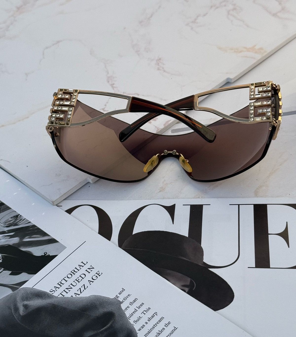 Givenchy Givenchy vintage sunglasses SGV213S Size ONE SIZE - 9 Thumbnail