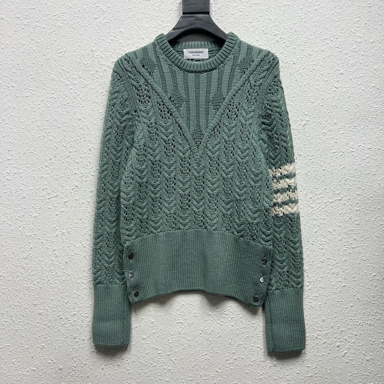 Thom Browne thom browne green wool crew neck sweater Size US M / EU 48-50 / 2 - 1 Thumbnail