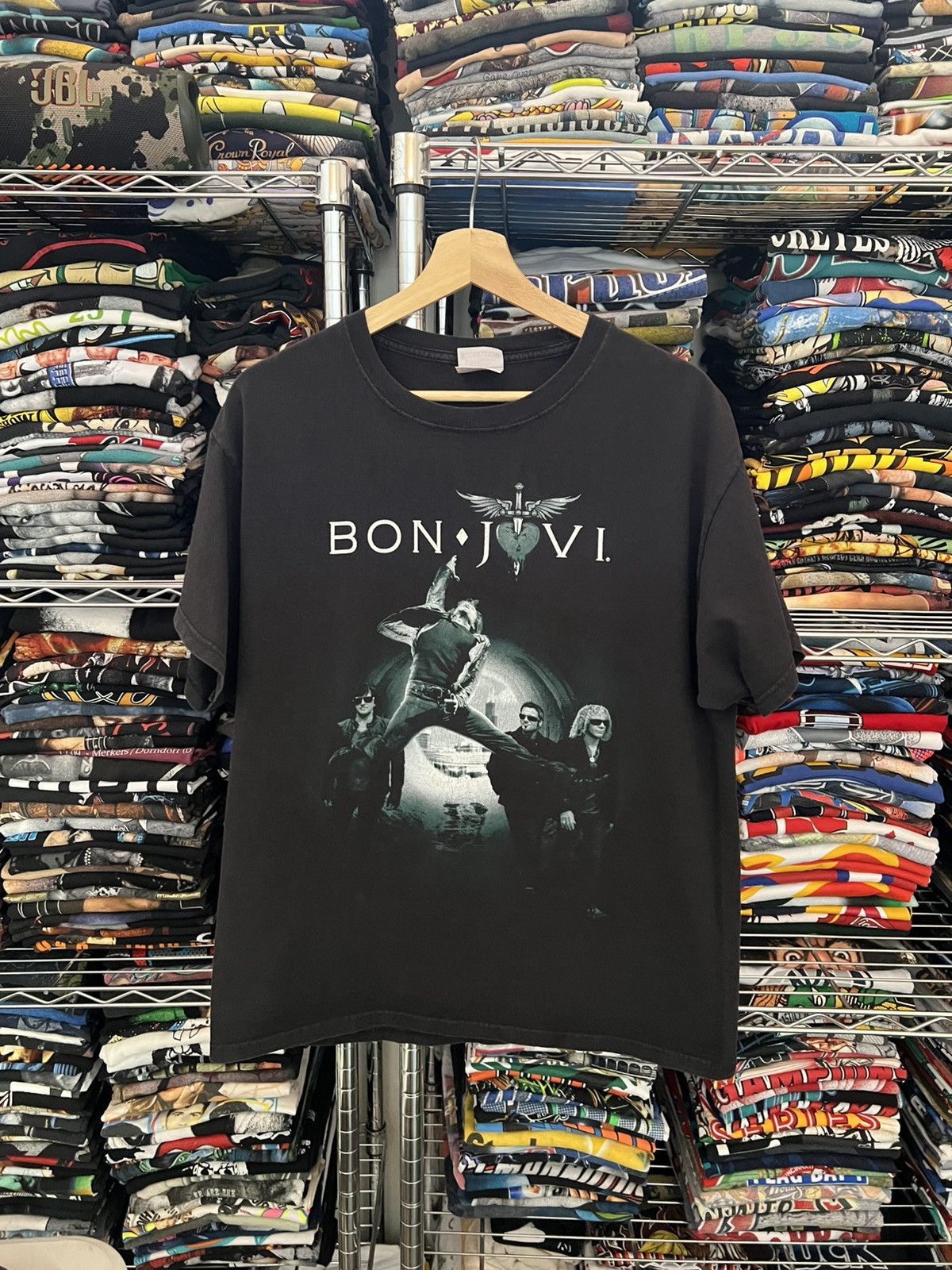 Bon Jovi 2010 Bon Jovi Soldier Field Sold Out Tour Band Tee Size US L / EU 52-54 / 3 - 1 Thumbnail