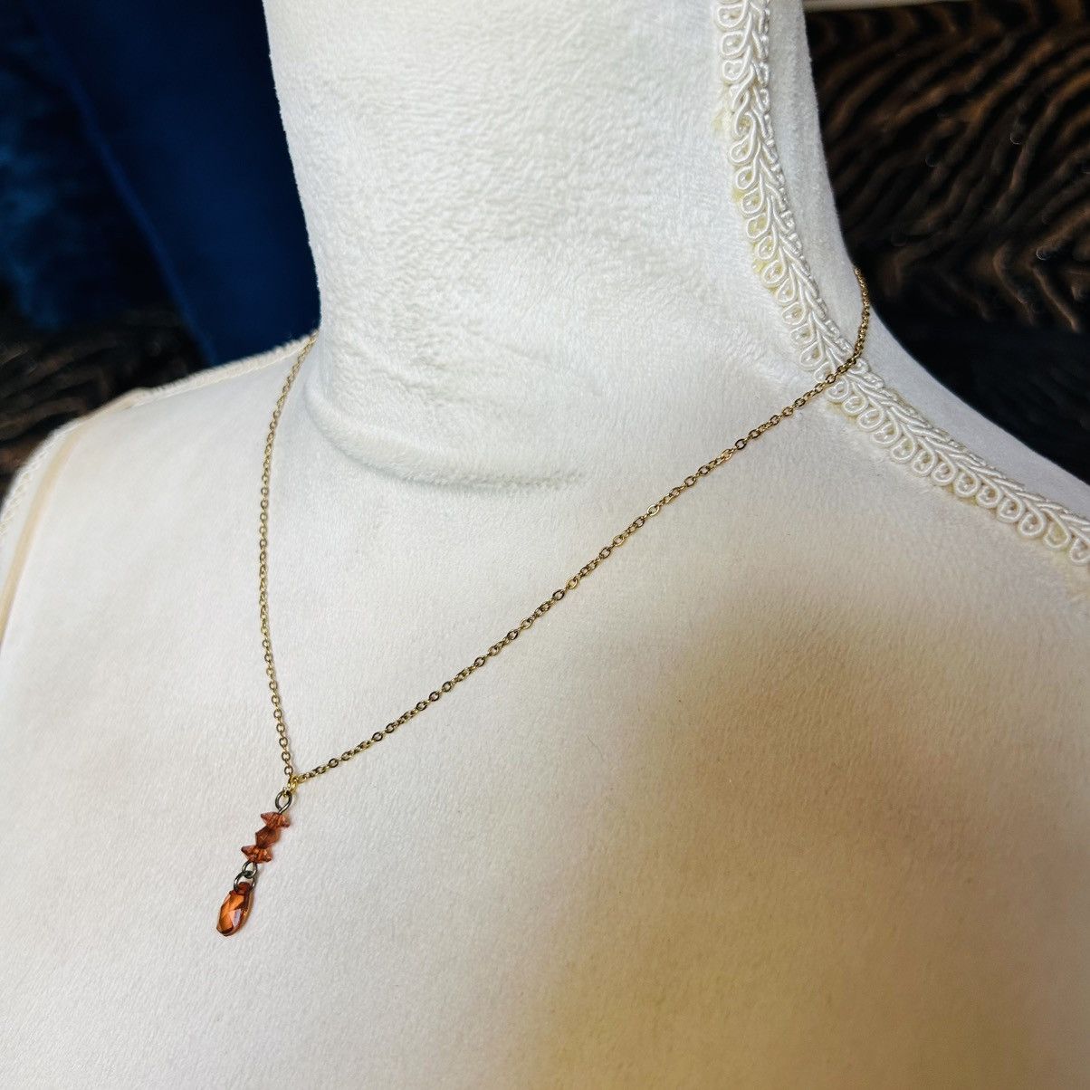 Handmade Handcrafted vintage bead crystal drop pendant necklace Size ONE SIZE - 3 Thumbnail