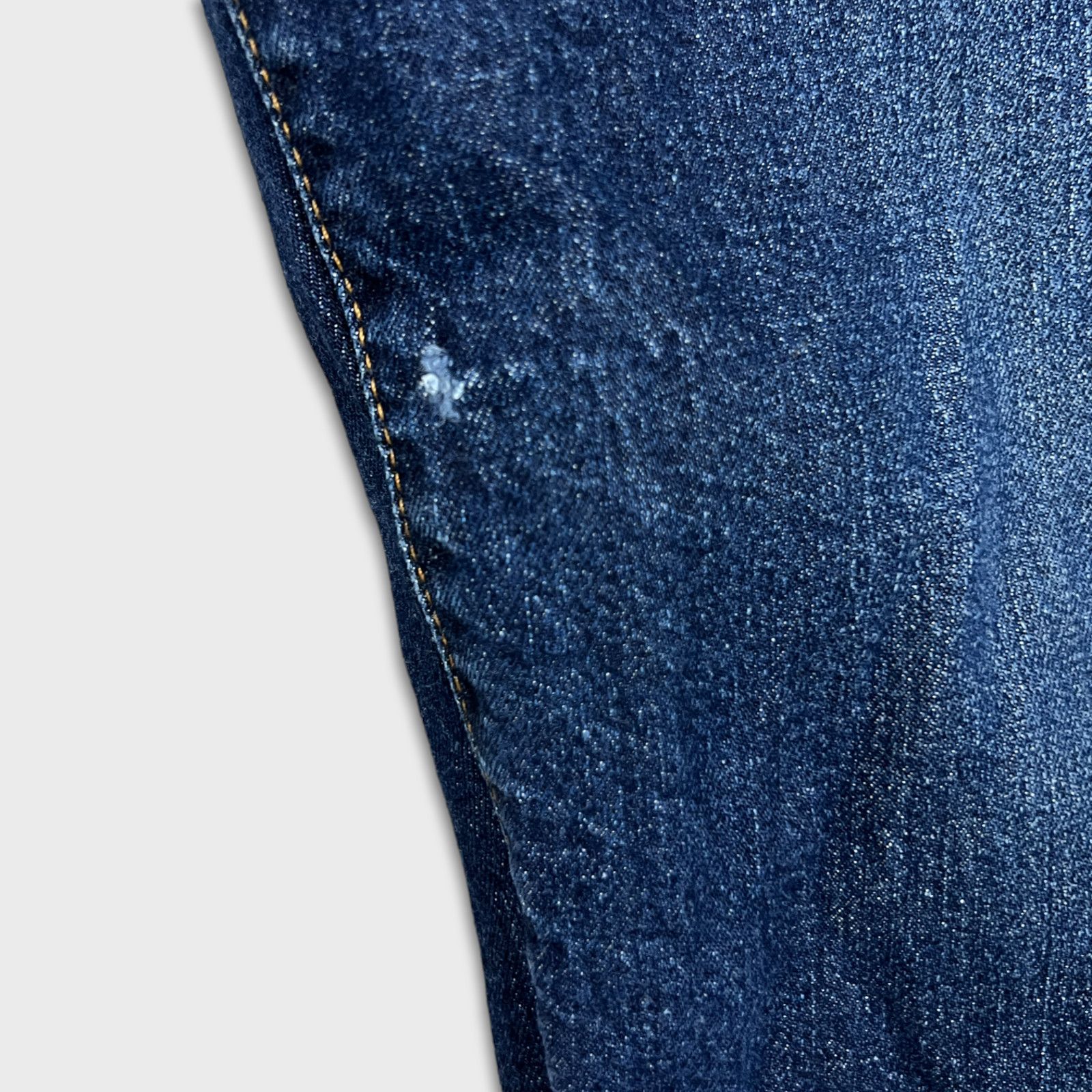 Levi's × Vintage Levi's 502 Jeans 32x31 Regular Taper Fit American Denim Pant Size US 32 / EU 48 - 3 Thumbnail