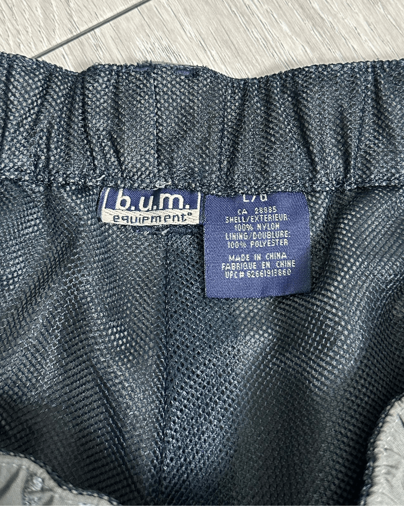 B.U.M Equipment × Vintage Vintage B.U.M. Equipment Baggy Nylon Cargo Shorts - Large Size US 34 / EU 50 - 8 Thumbnail