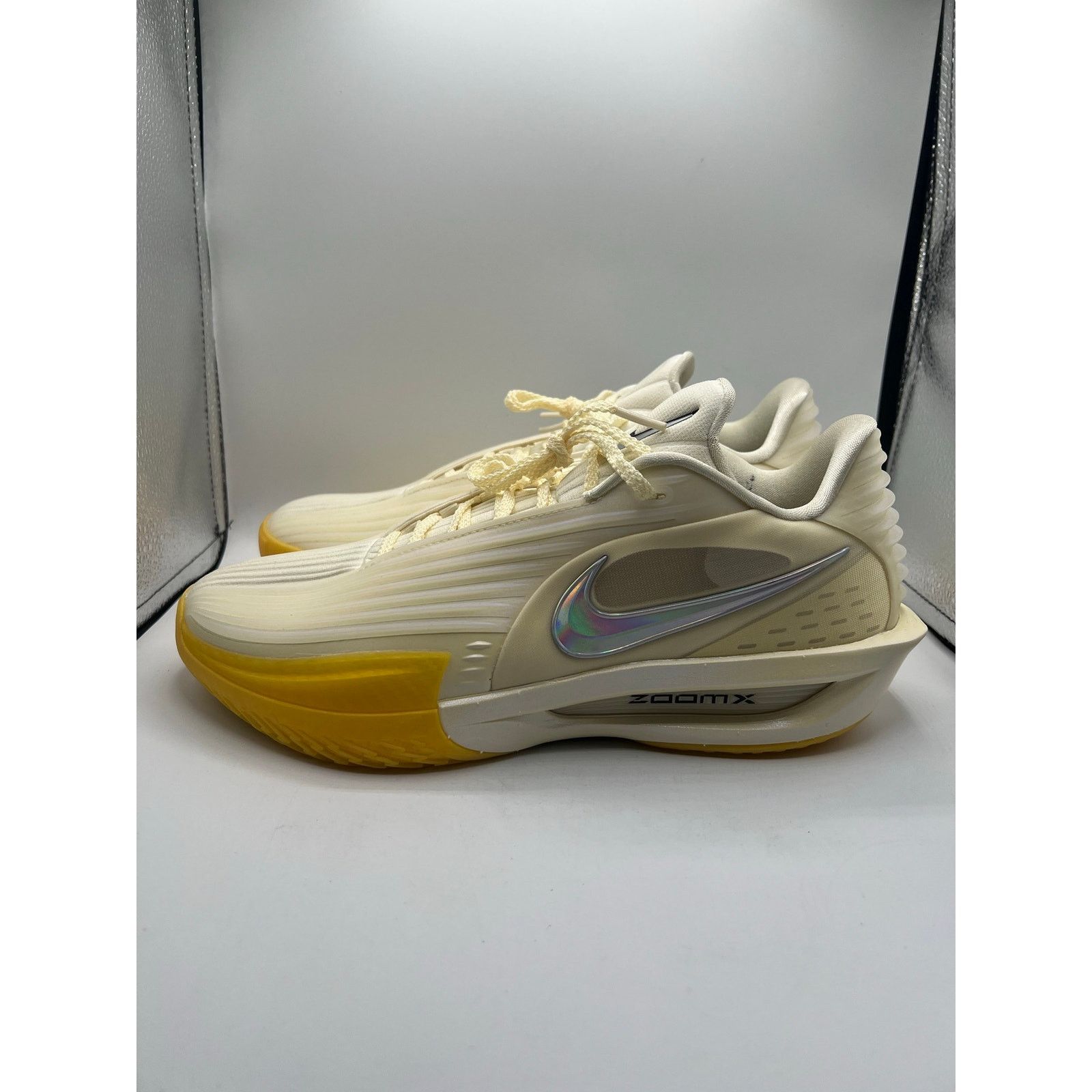 Nike Nike Air Zoom GT Cut 3 Turbo ‘Coconut Milk’ size 9 men’s Size US 9 / EU 42 - 1 Thumbnail