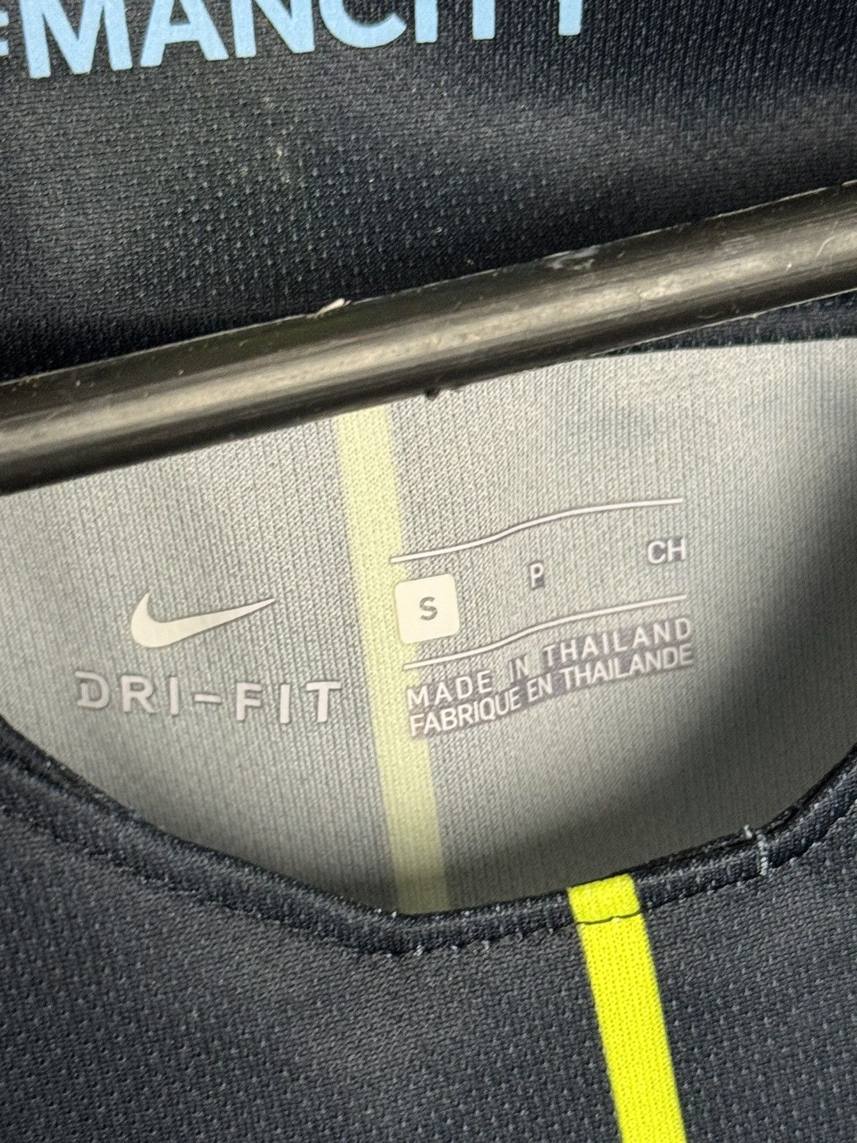 Nike Manchester City 18/19 Away Football Jersey Size US S / EU 44-46 / 1 - 9 Thumbnail
