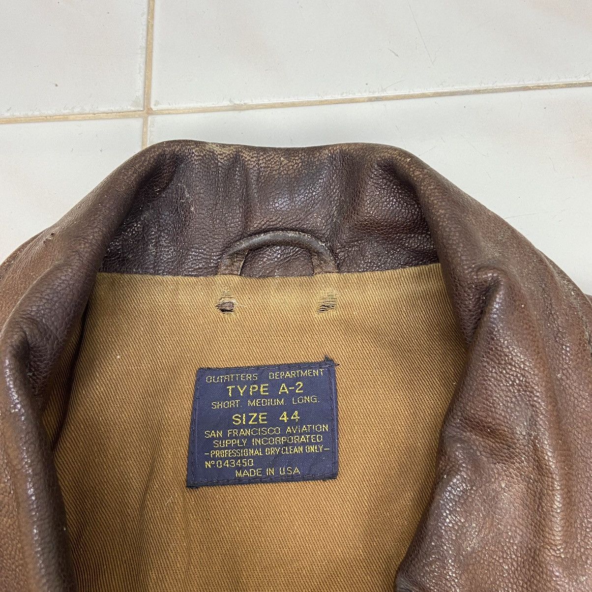 Genuine Leather Vtg Type A-2 San Francisco Aviation Sun Faded Leather Jacket Size US S / EU 44-46 / 1 - 21 Thumbnail