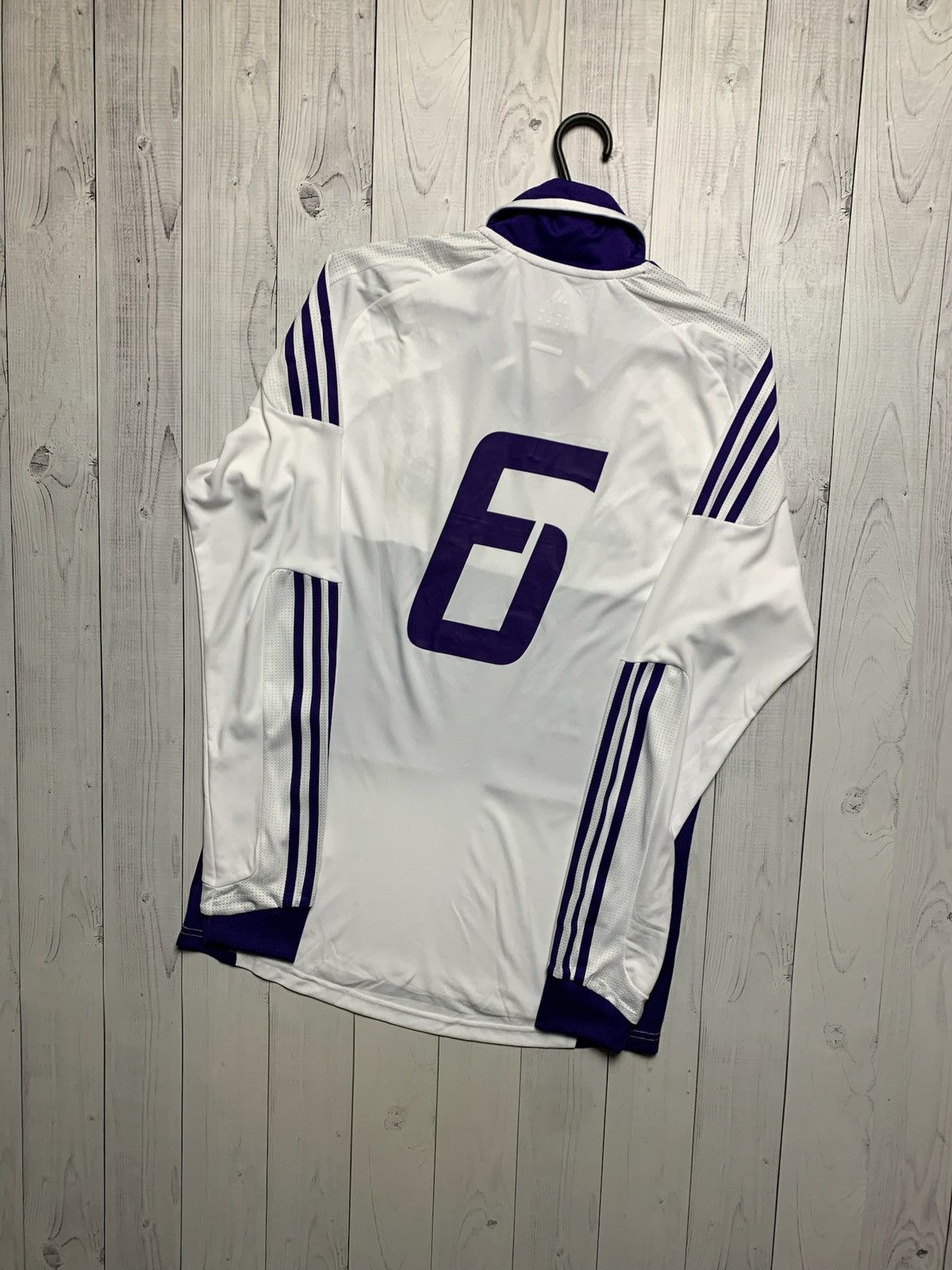 Adidas × Vintage Vintage adidas Anderlecht soccer jersey 6 number rare size M Size US M / EU 48-50 / 2 - 6 Thumbnail