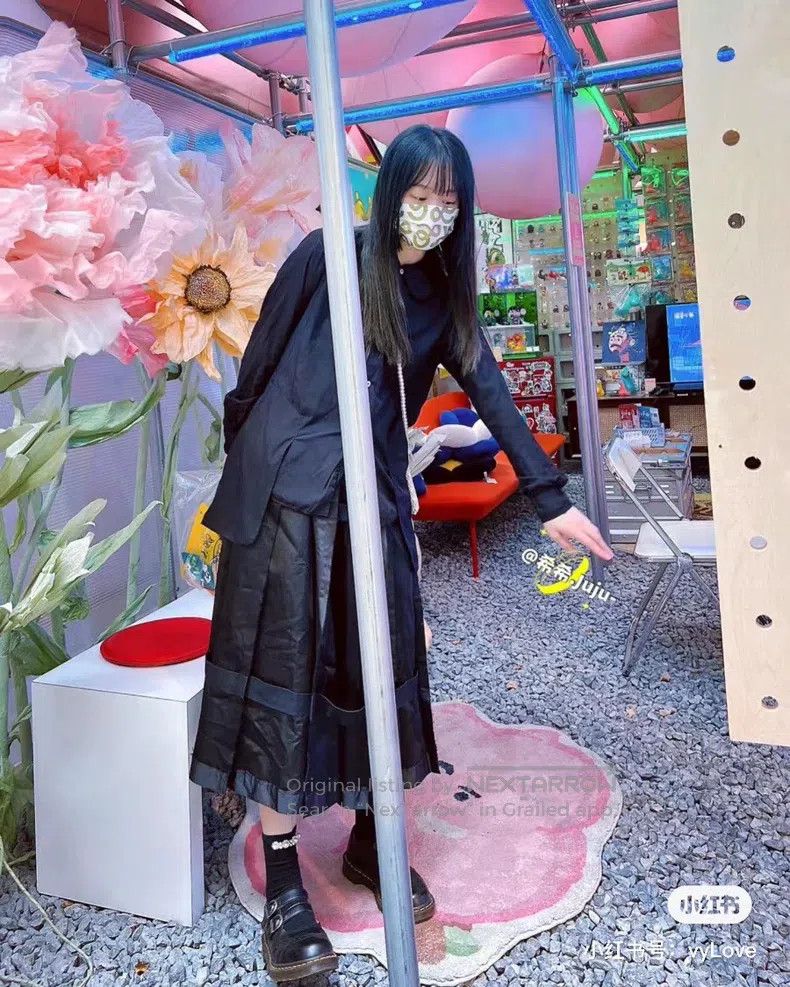 Comme des Garcons Comme Des Garcons size S Main Line Asymmetrical Skirt Size 22" - 6 Thumbnail