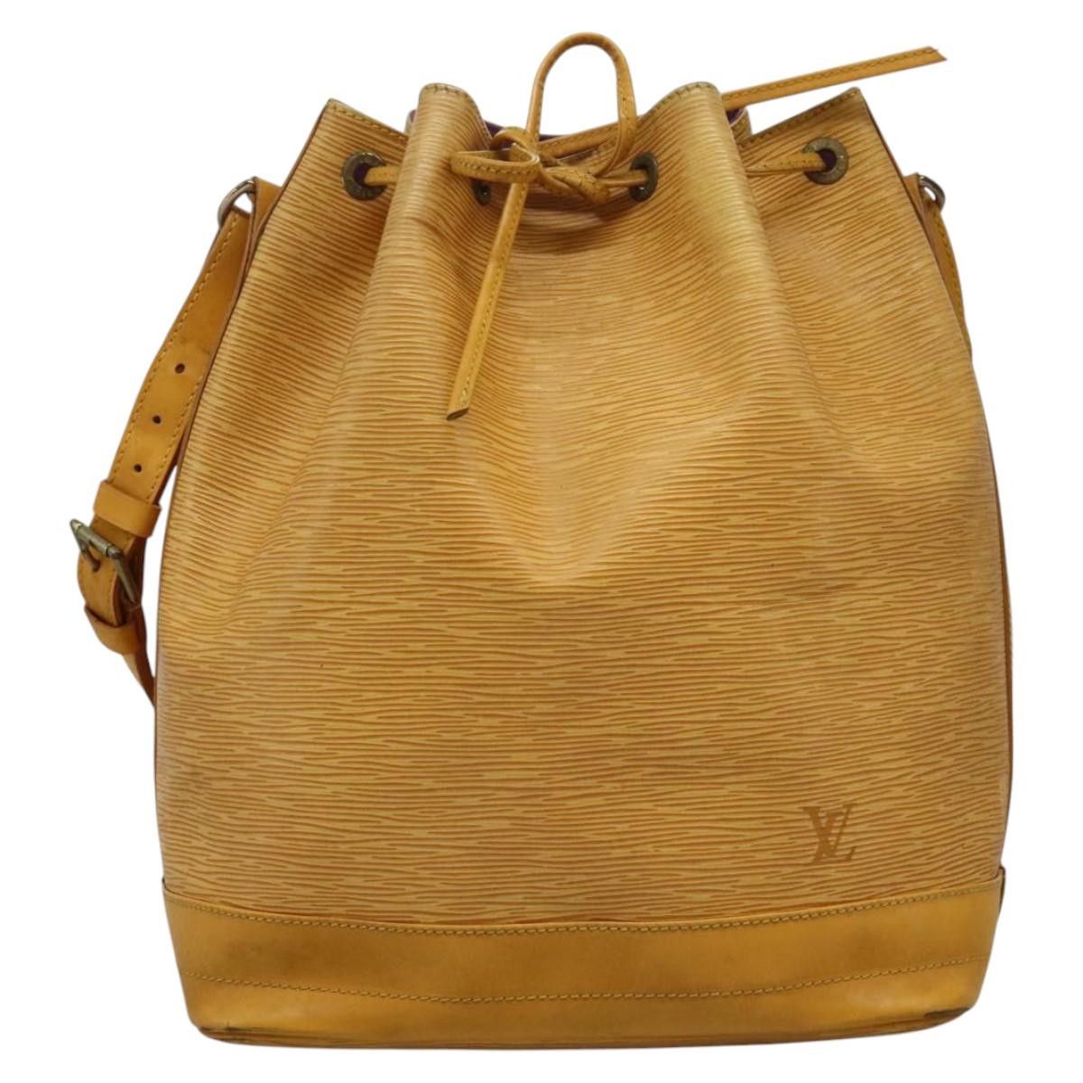 Noé Yellow Leather Shoulder Bag (Pre-Owned)