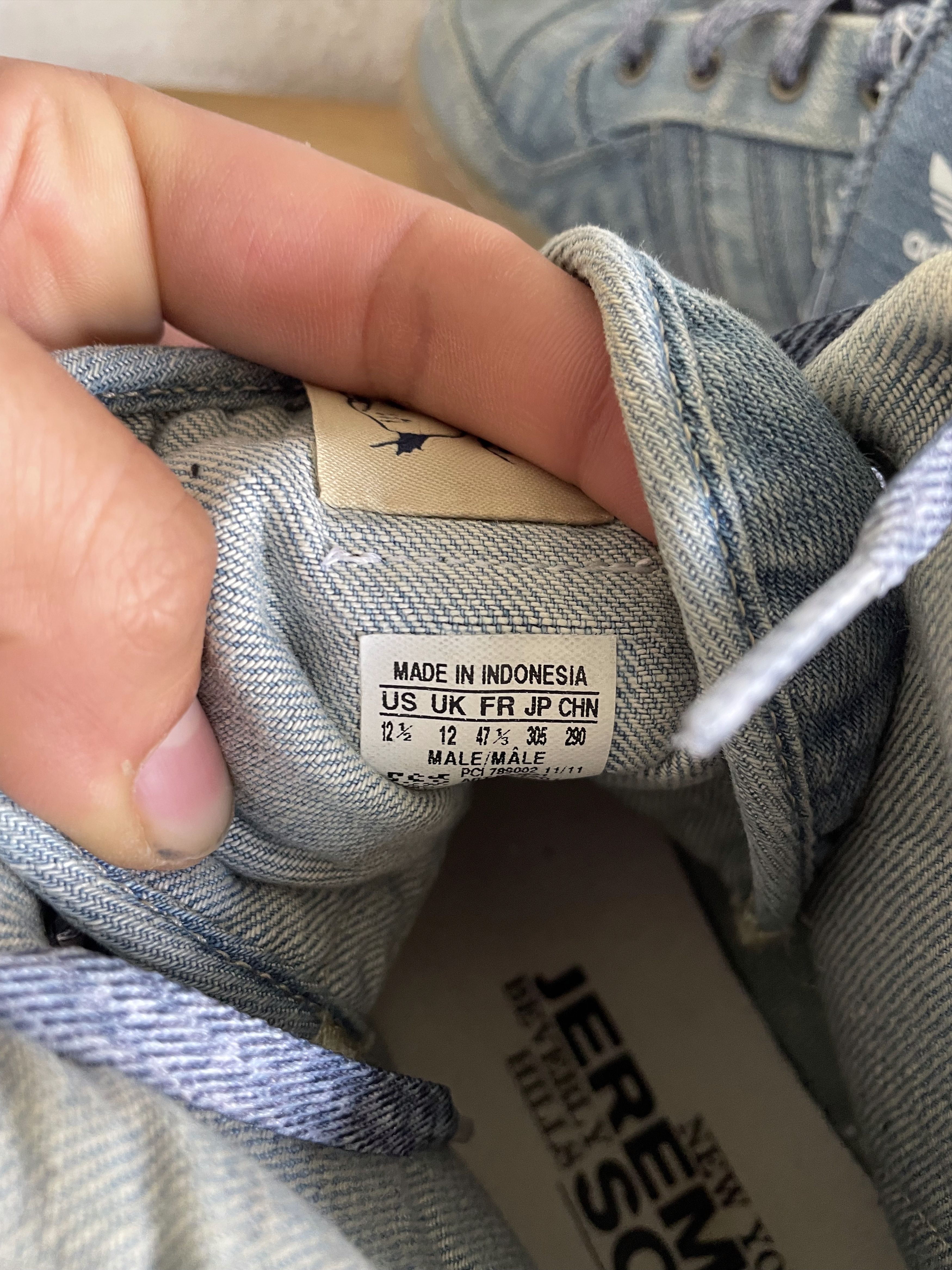 Adidas × Jeremy Scott JS Denim Wings Sneakers Size US 12.5 / EU 45-46 - 8 Thumbnail
