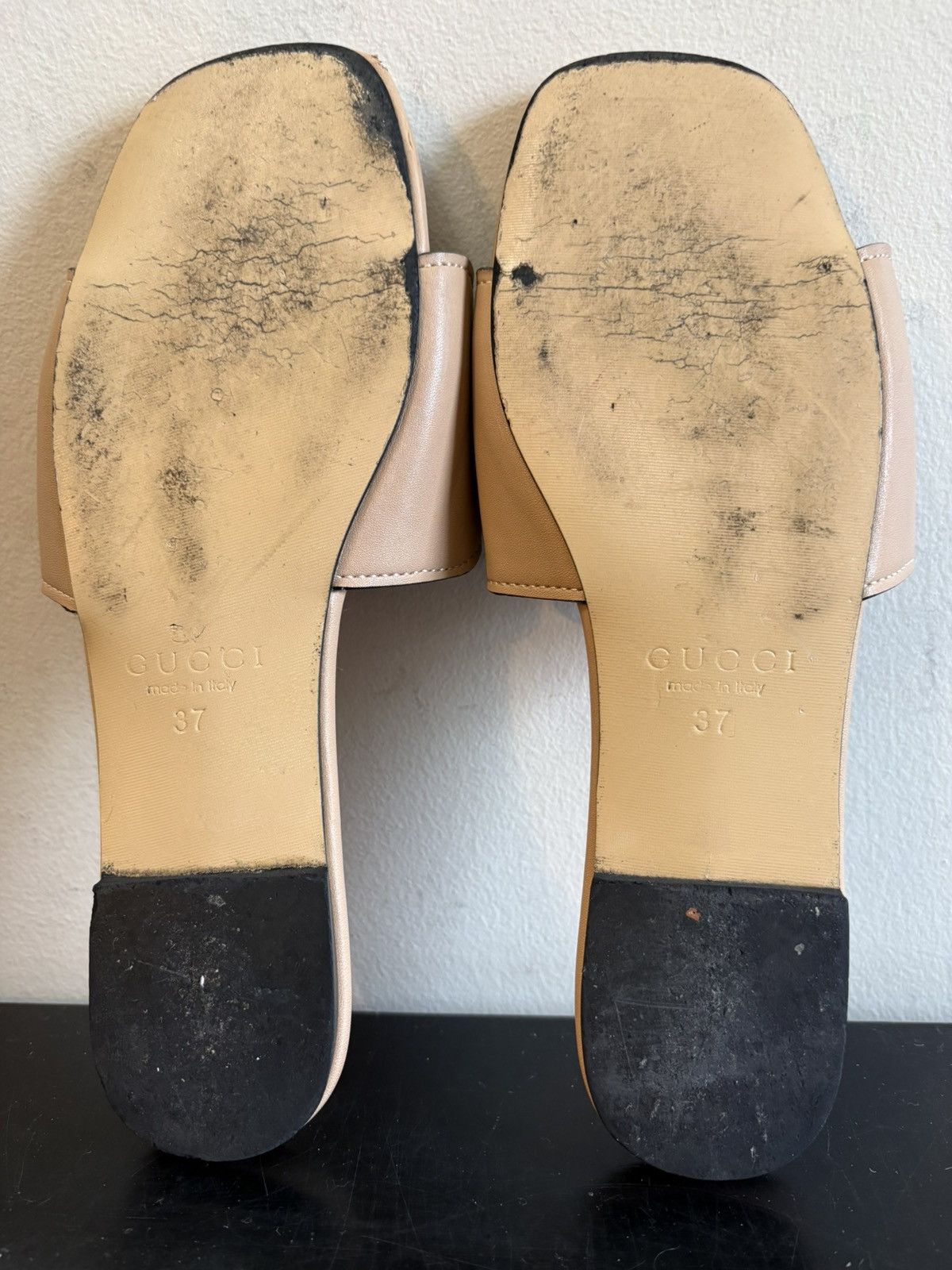 Gucci Gucci GG Interlocking Strap Leather Slides Beige Size US 7 / IT 37 - 6 Thumbnail