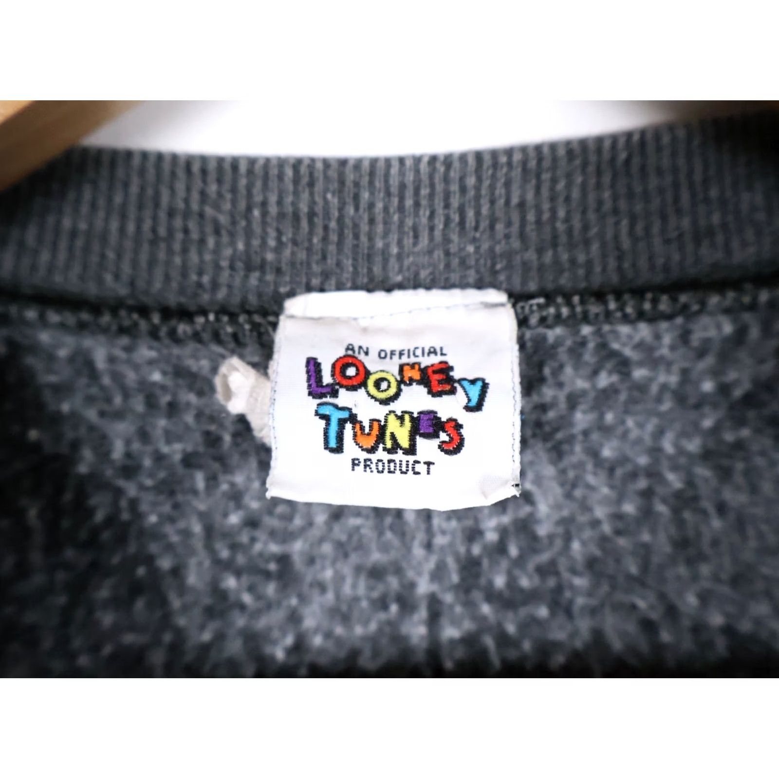 Vintage VINTAGE Looney Tunes Sweatshirt Mens Regular Medium Gray 1993 Tweety Sylvester Graphic Print Boxy Fit Size US M / EU 48-50 / 2 - 3 Thumbnail