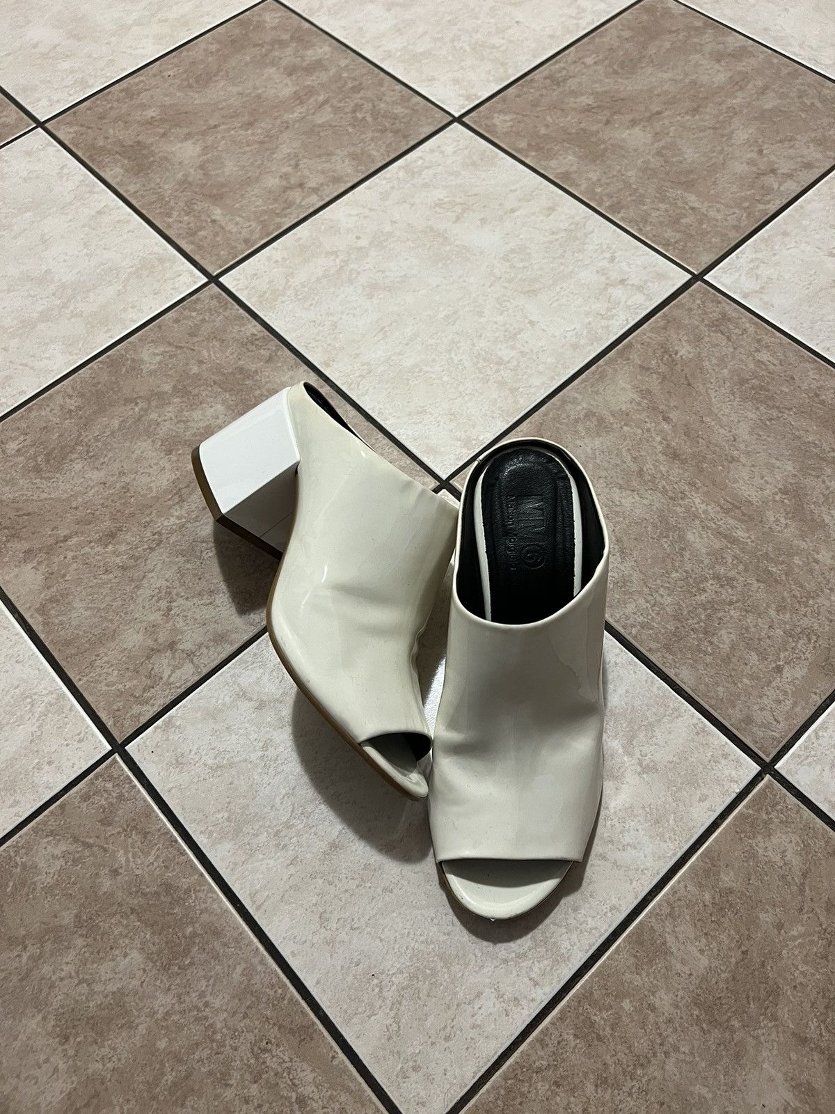 Maison Margiela Maison Margiela MM6 Size US 9 / IT 39 - 1 Thumbnail