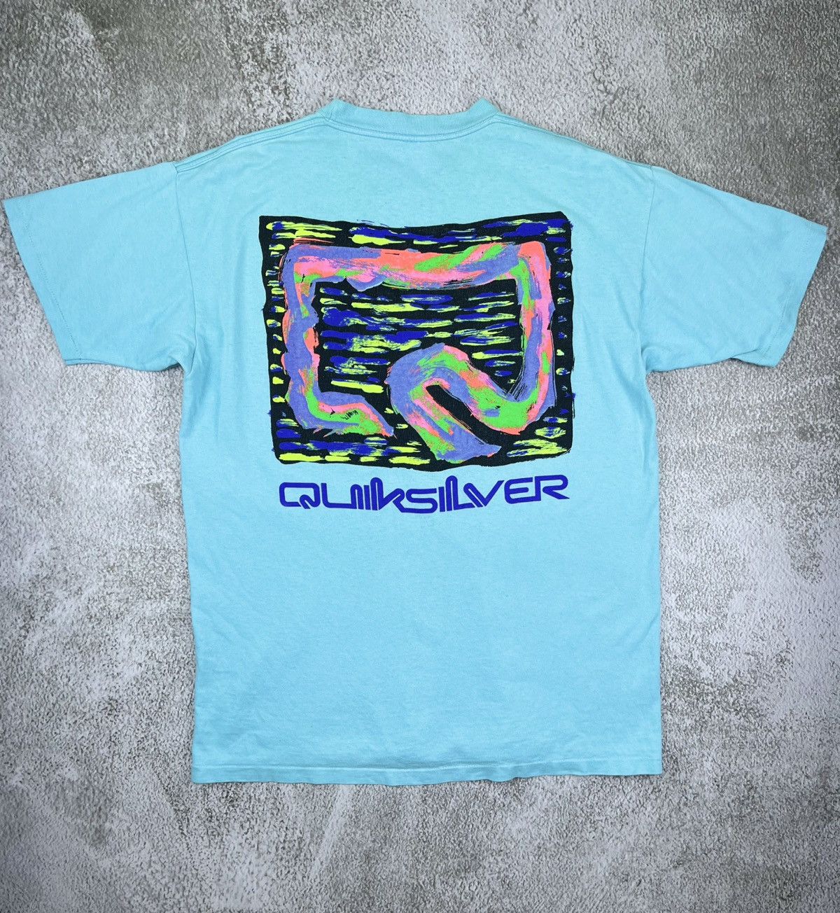 Vintage Quicksilver Tee USA nice graphic 💥
