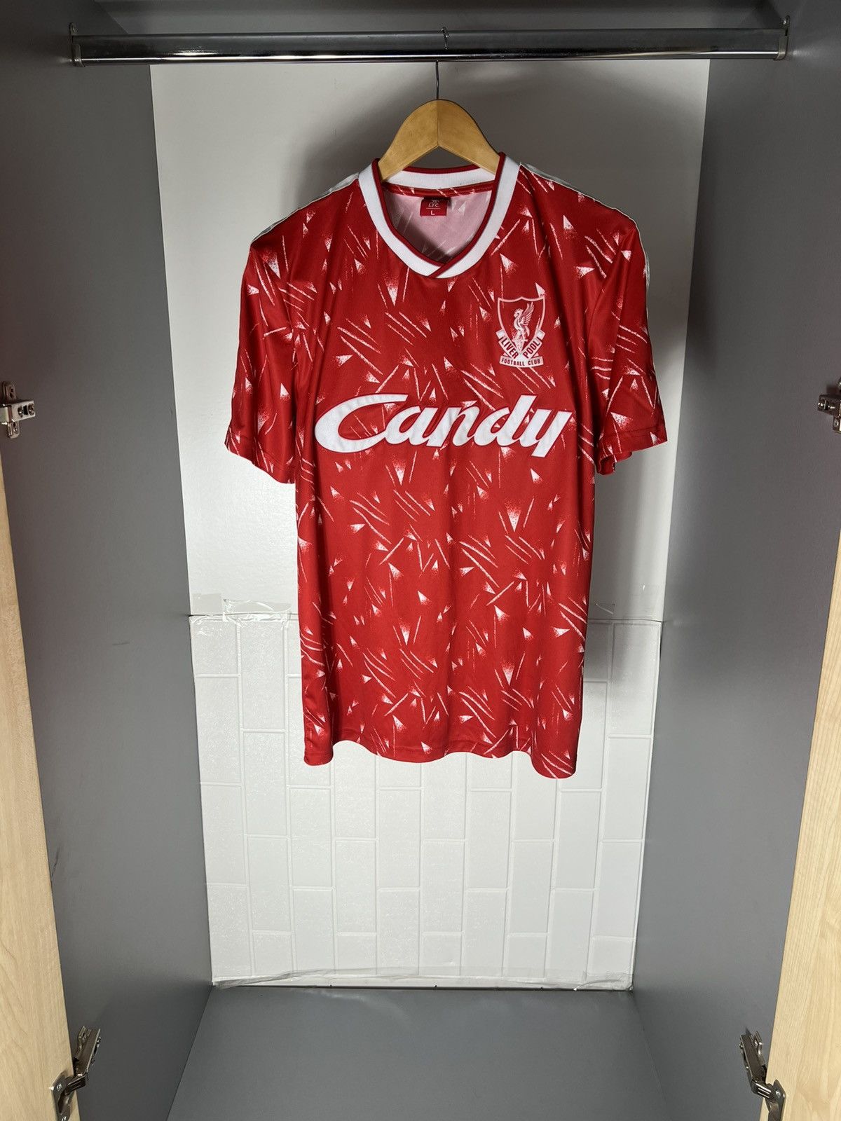 Vintage VERY RARE LIVERPOOL ENGLAND SOCCER JERSEY RETRO CANDY 90s Size US L / EU 52-54 / 3 - 1 Thumbnail