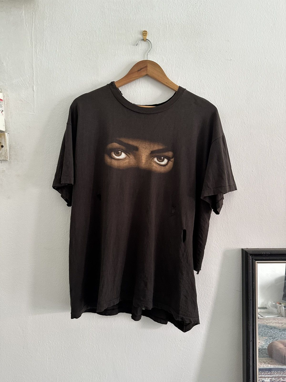 Vintage Vintage Michael Jackson Dangerous 1992 distressed Tee Size US XL / EU 56 / 4 - 1 Thumbnail