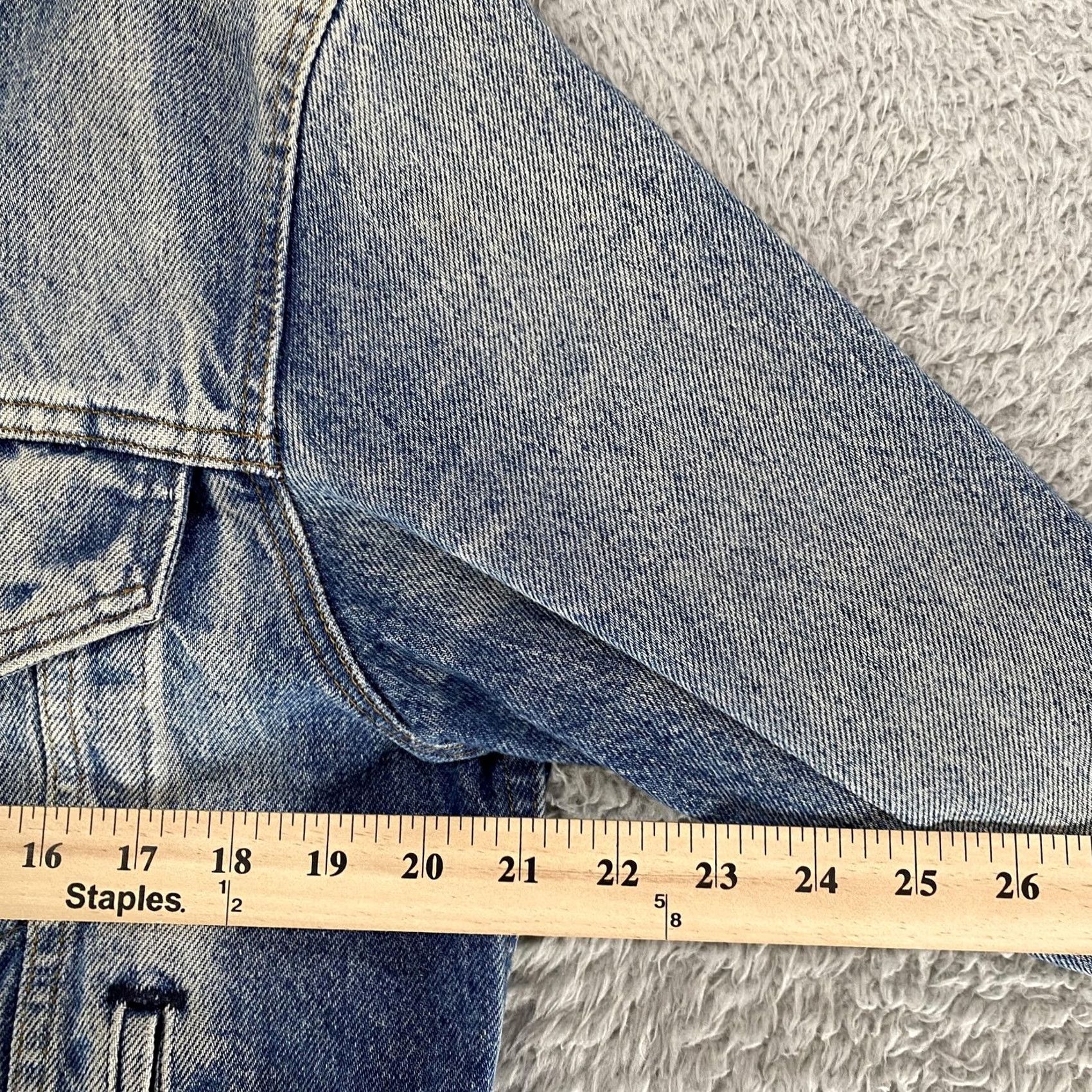Levi's VINTAGE Levi's Denim Jacket Jacket S Blue Floral Lace Buttons Collared Short Sleeve Women Vintage 70s Made in USA Mens Womens Girls Boys Size S / US 4 / IT 40 - 5 Thumbnail